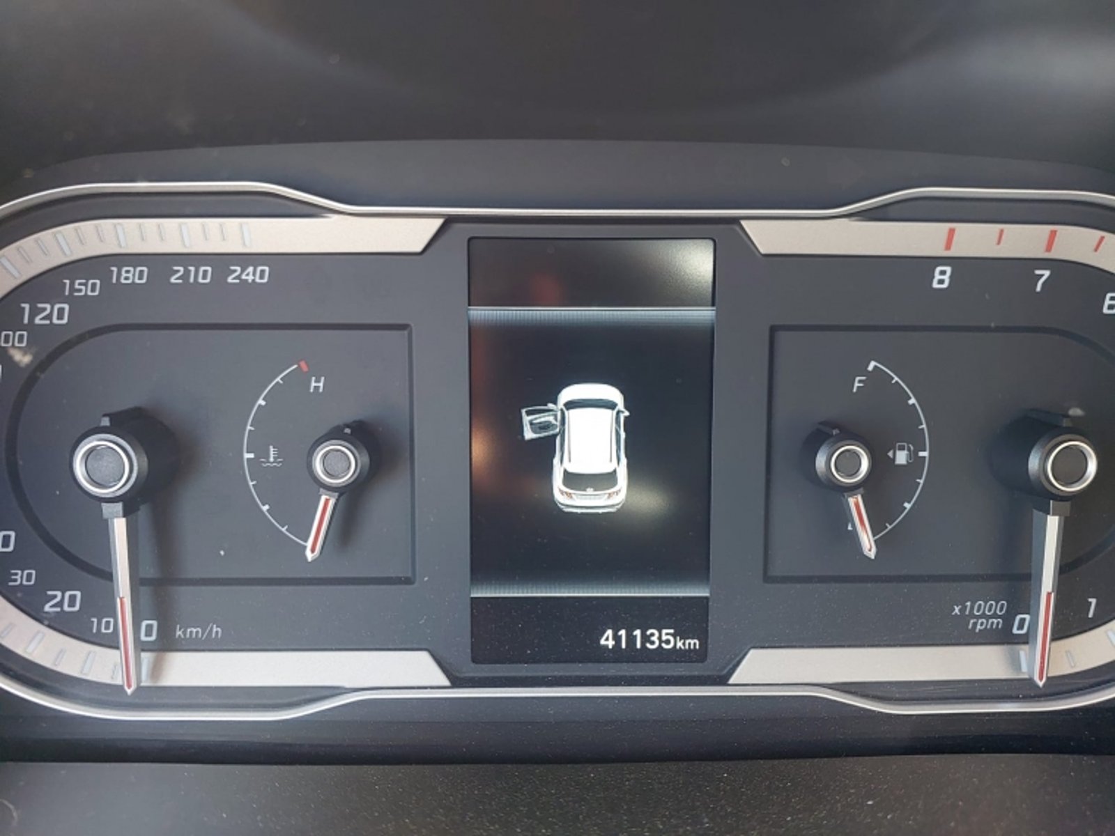 HYUNDAI TUCSON NX4 MPI 2.0 2023 - Imagen 9 de 12