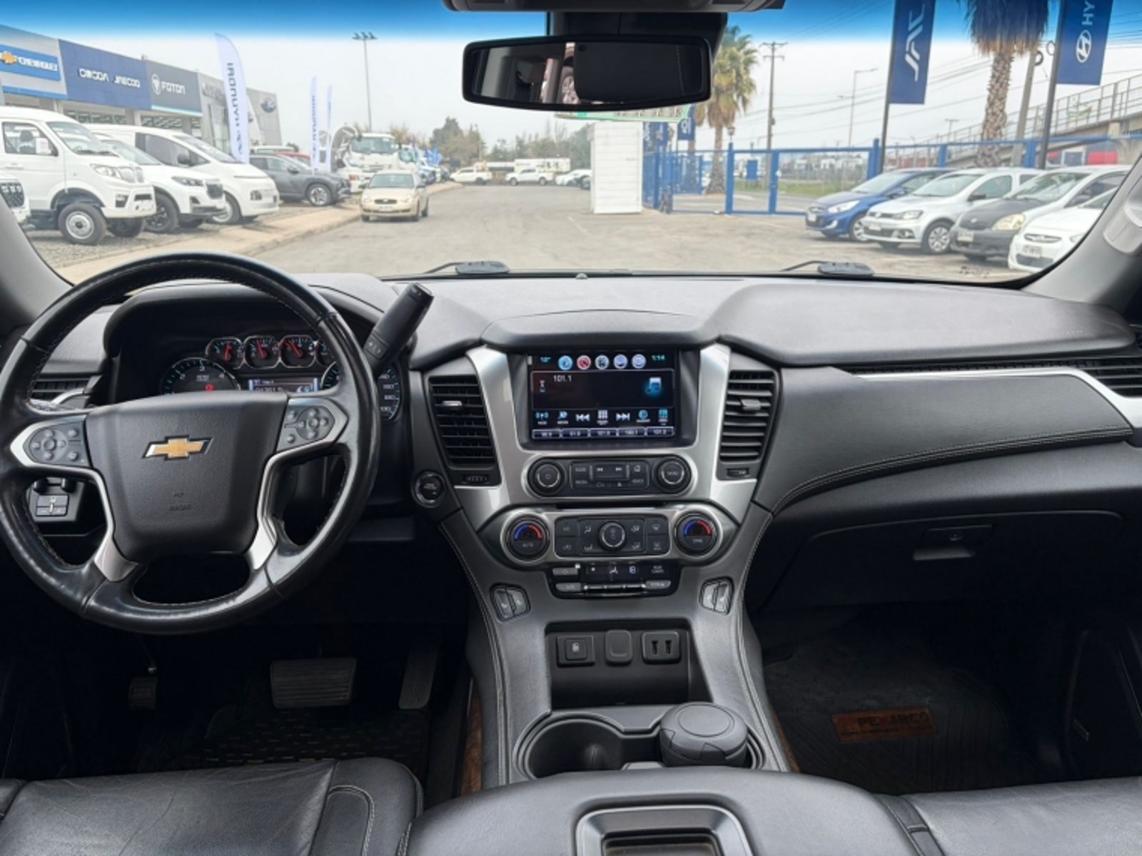 CHEVROLET TAHOE 5.3 LT AT 4X4 2018 - Imagen 8 de 15