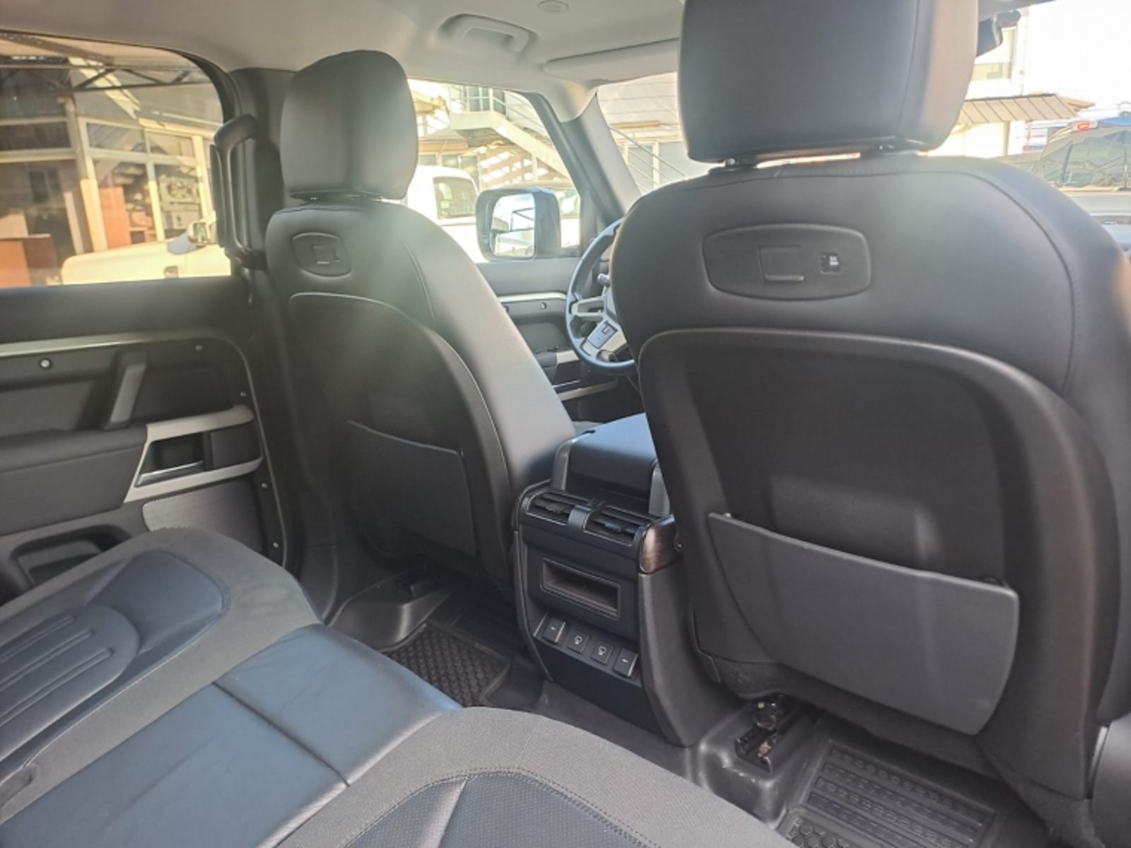 Land Rover DEFENDER 110 4X4 3.0 AUT 2021 - Imagen 7 de 12