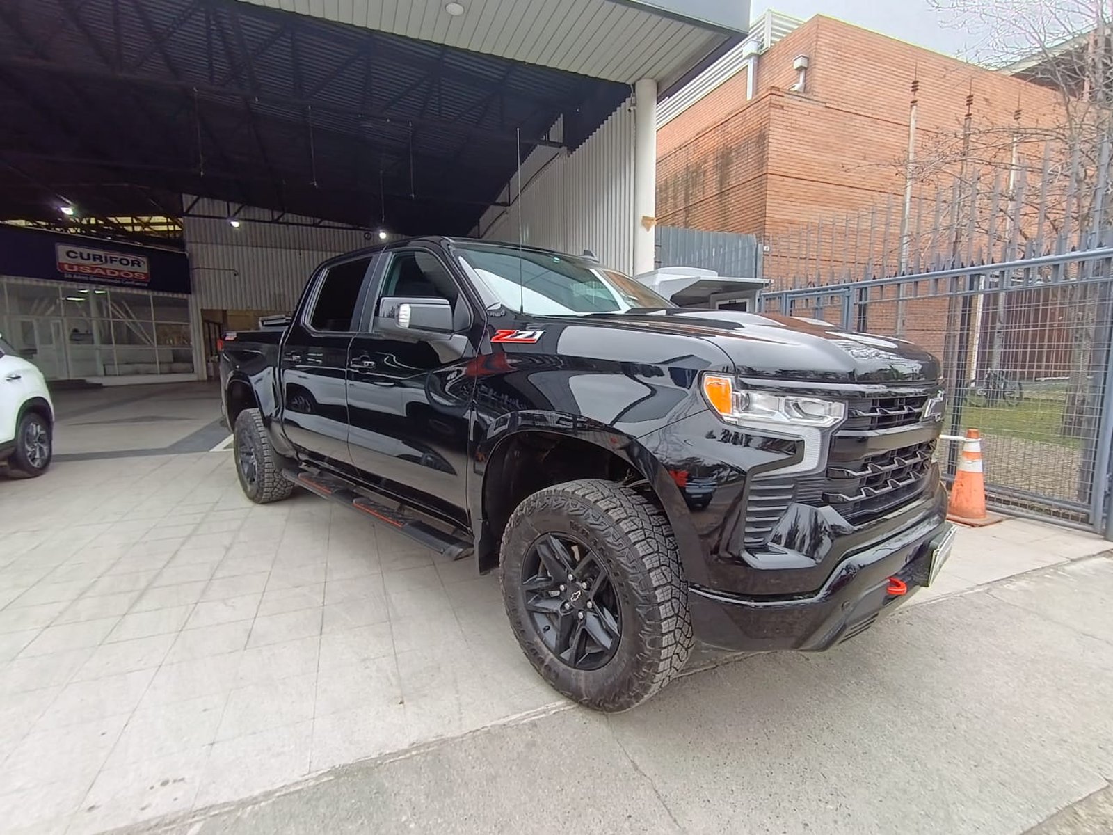 Chevrolet SILVERADO 5.3 LT III EC 4P AT 4X4 2026 - Imagen 3 de 15