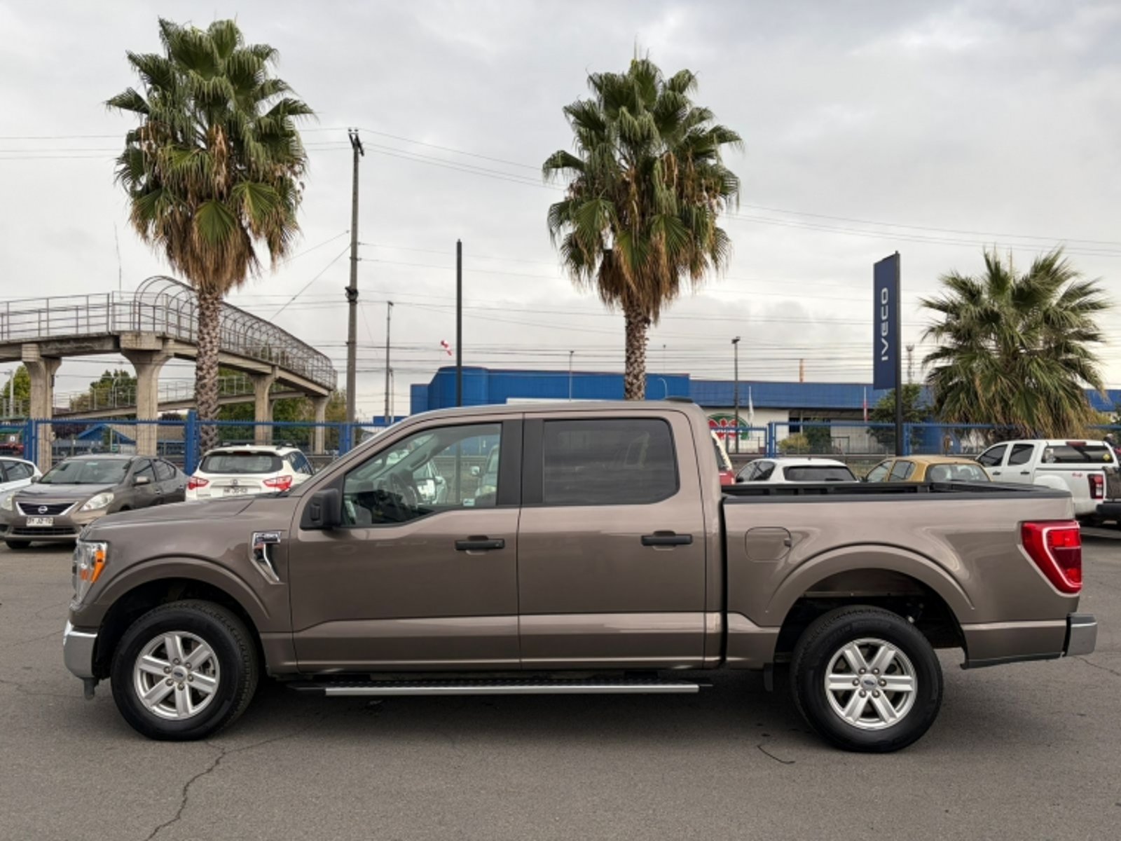 FORD F-150 XLT 3.3 4X2 AUT 2023 - Imagen 5 de 12