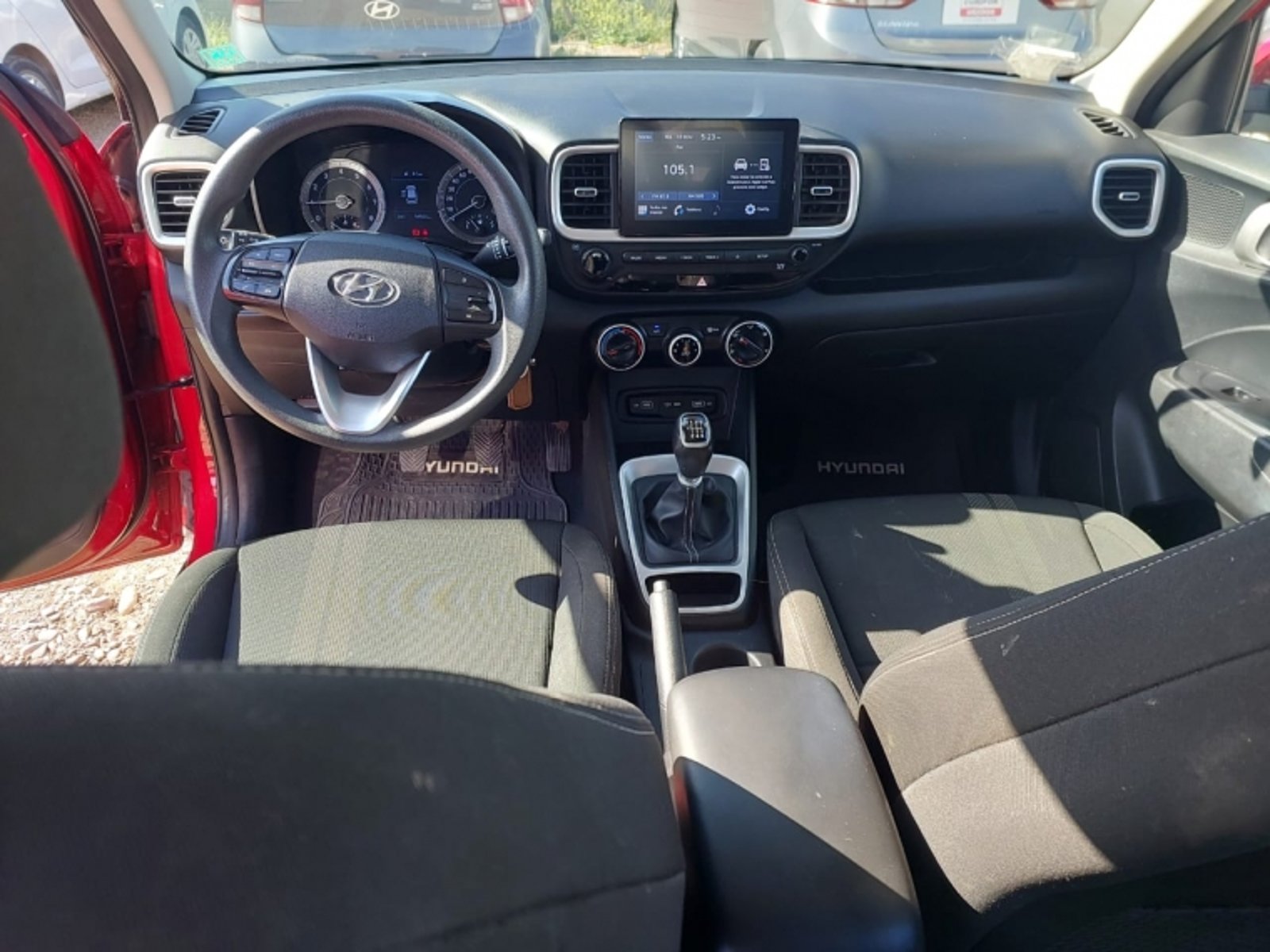 Hyundai VENUE QX 1.6 2022 - Imagen 11 de 12
