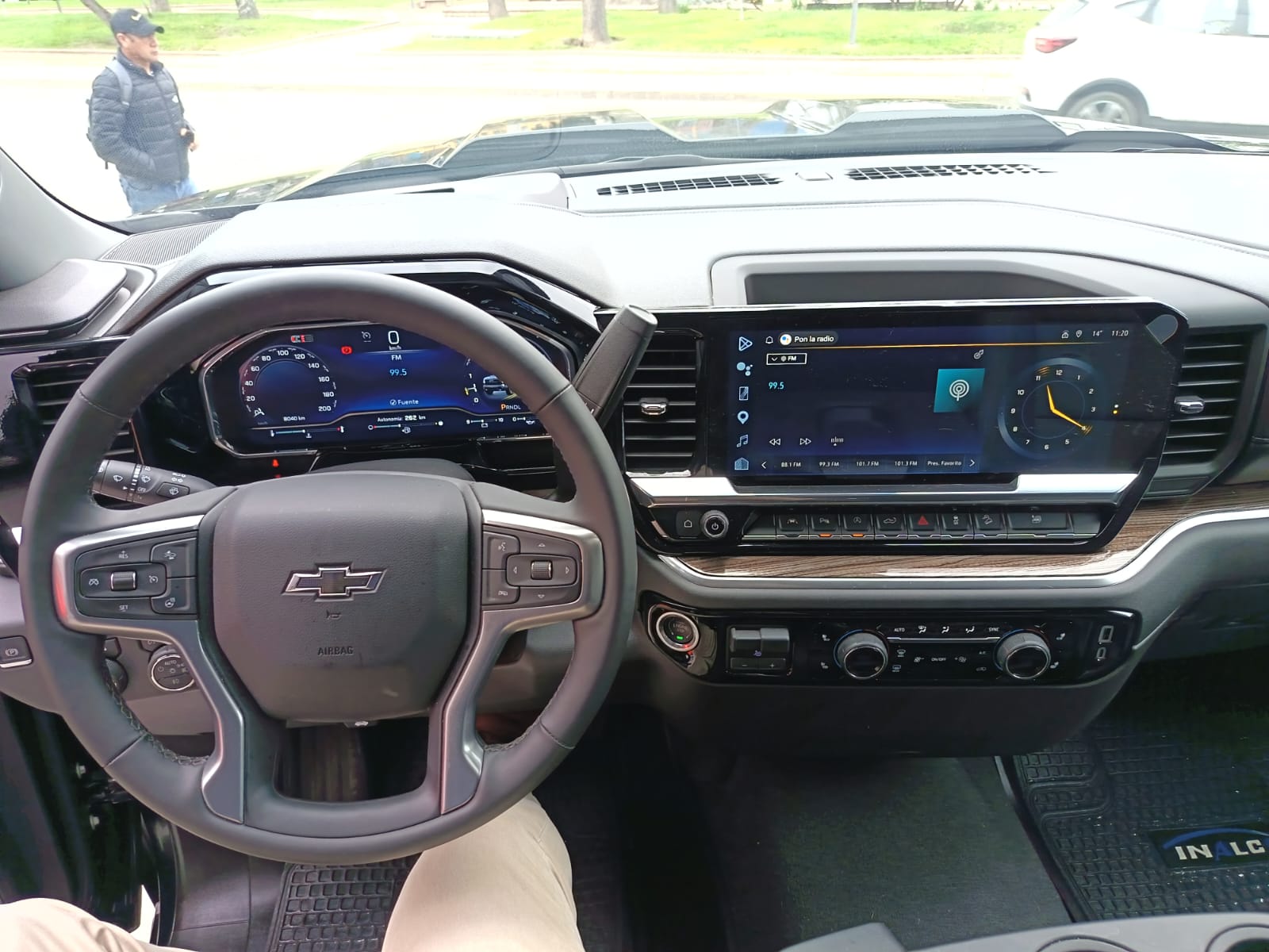 Chevrolet SILVERADO 5.3 LT III EC 4P AT 4X4 2026 - Imagen 14 de 15