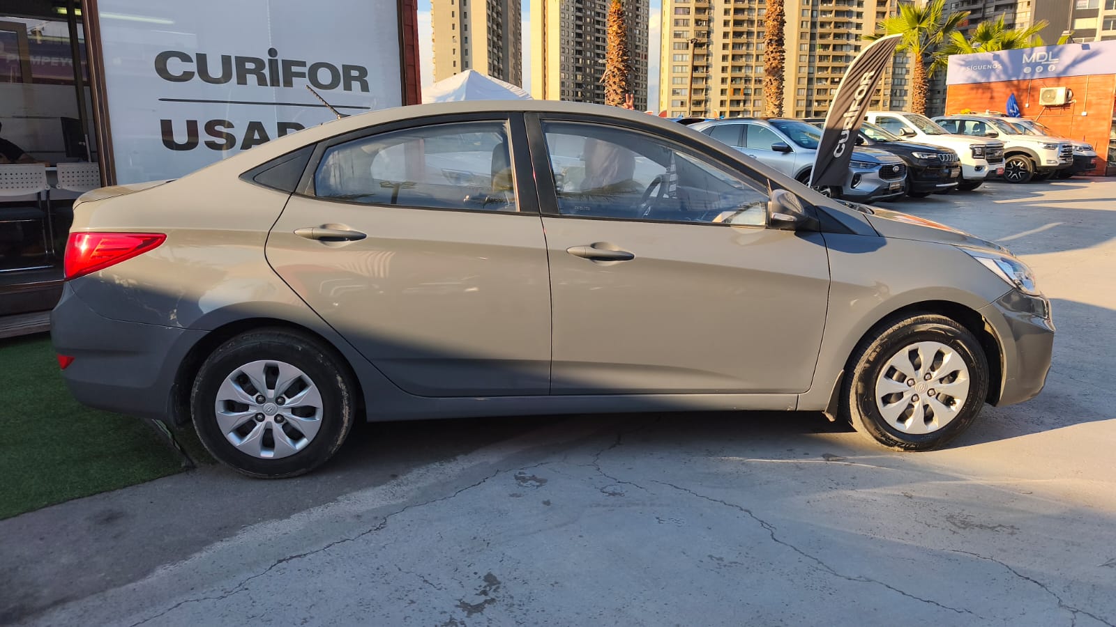 Hyundai ACCENT 1.4 SDN HCI VALUE MT 2021 - Imagen 7 de 11
