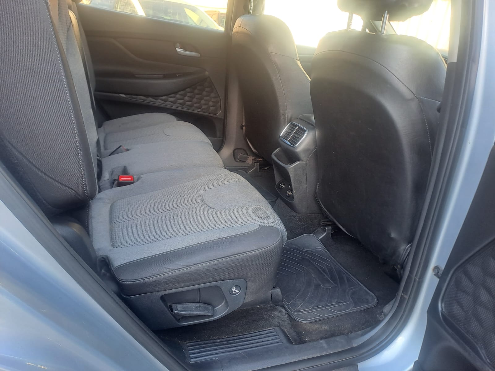 Hyundai SANTA FE 2.4 GLS 2WD AT 2019 - Imagen 5 de 6