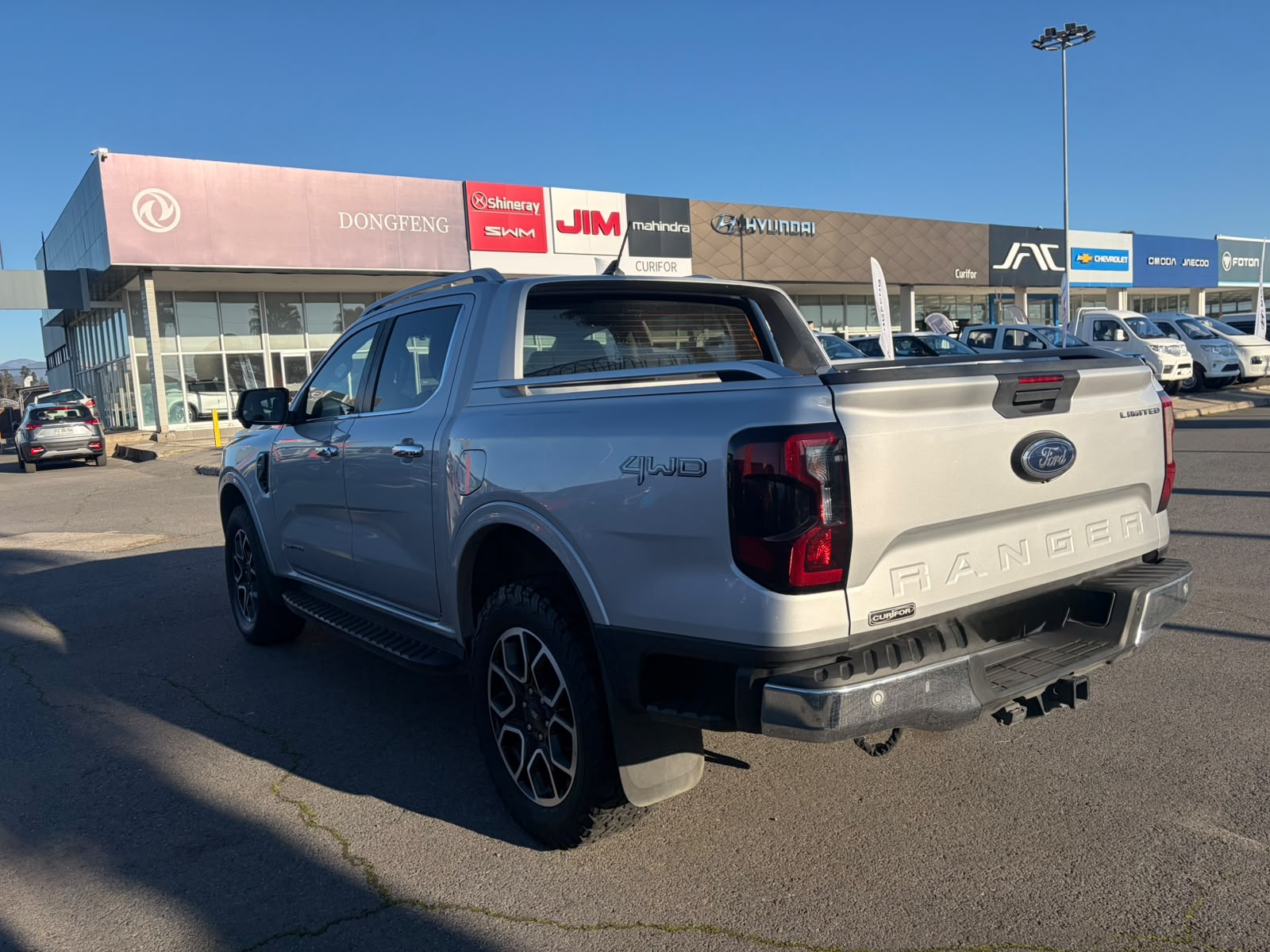 Ford RANGER 3.0 LIMITED AT 4X4 DIESEL 2024 - Imagen 3 de 9