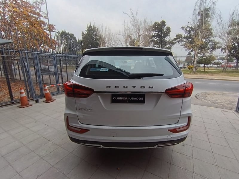SsangYong REXTON 2.0 4X2 MT 2022 - Imagen 6 de 13