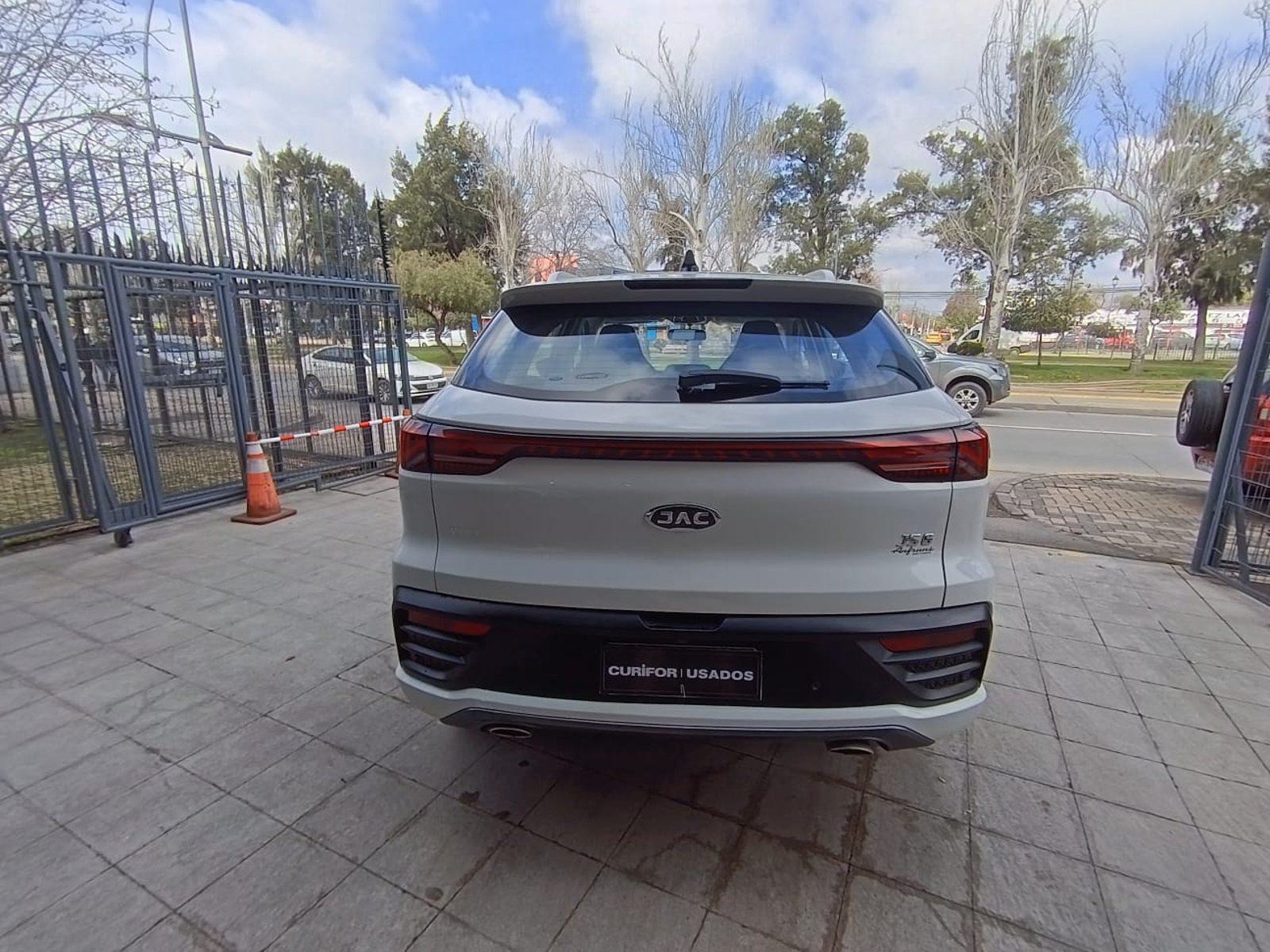 JAC JS6 1.5 COMFORT CE AT 2023 - Imagen 6 de 16