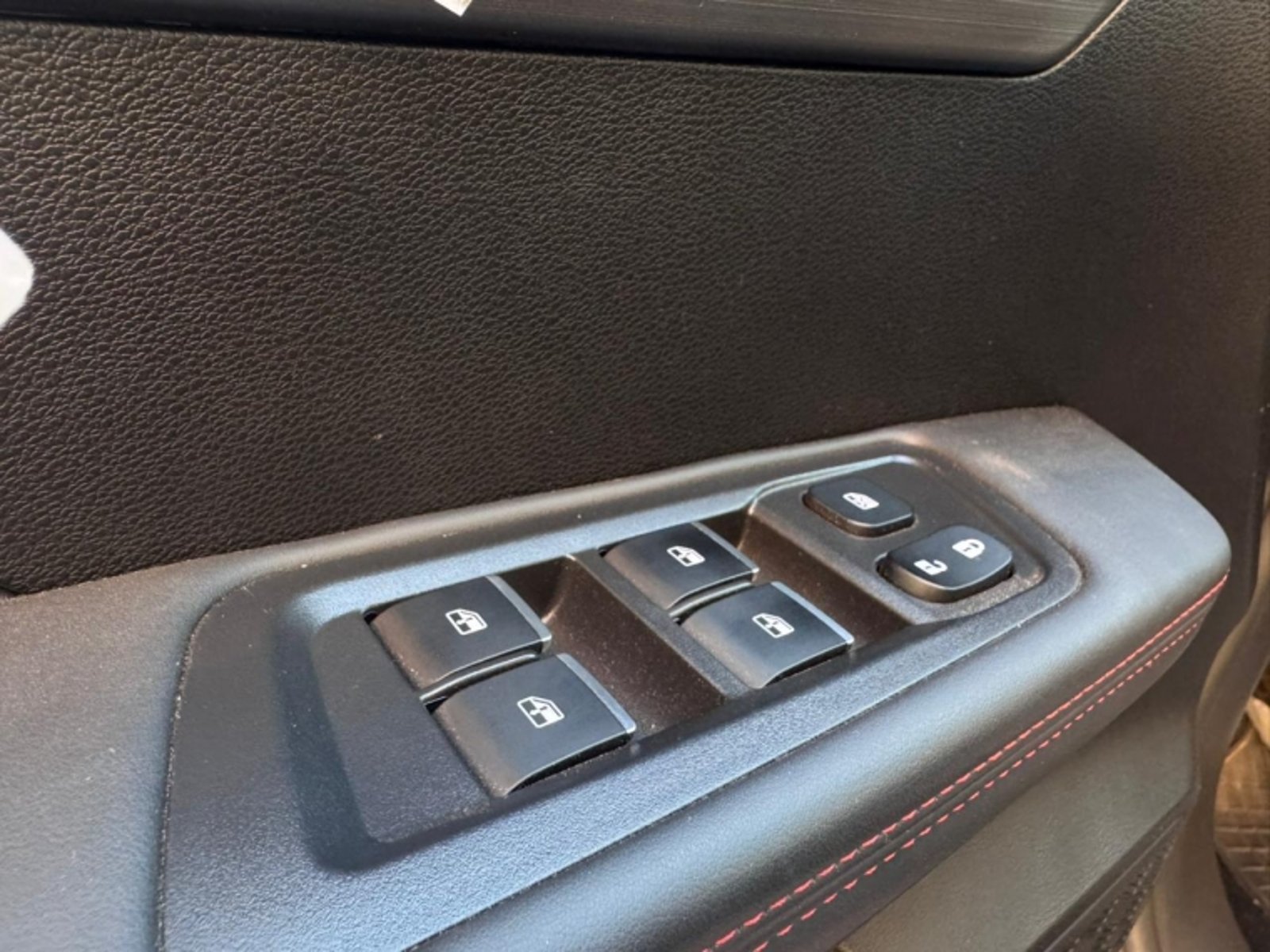 JAC T9 2.0 ADVANCE AT 4X4 DIESEL 2025 - Imagen 14 de 16