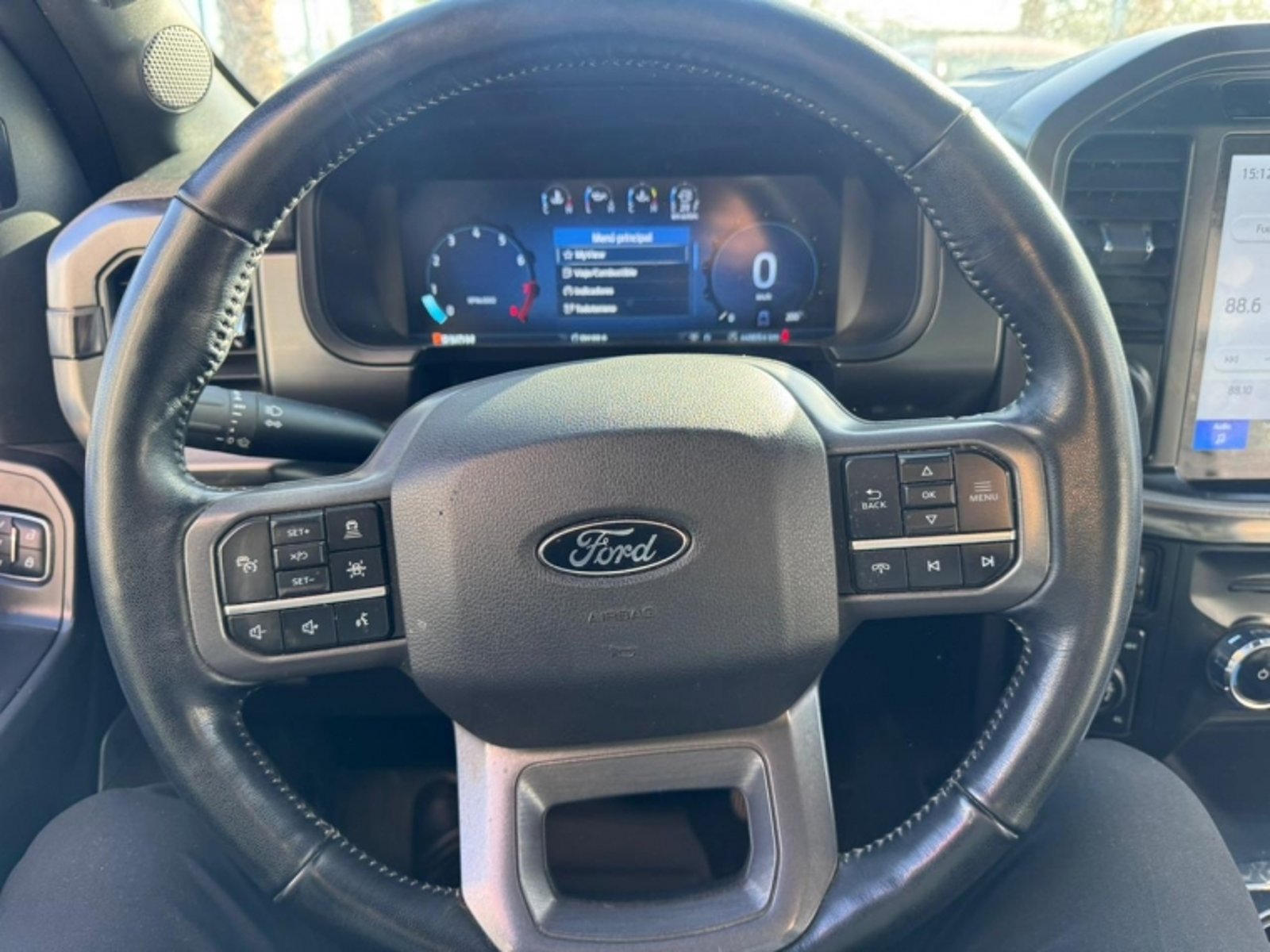 FORD F-150 5.0 LARIAT BLACK CC AT 4X4 2025 - Imagen 6 de 14