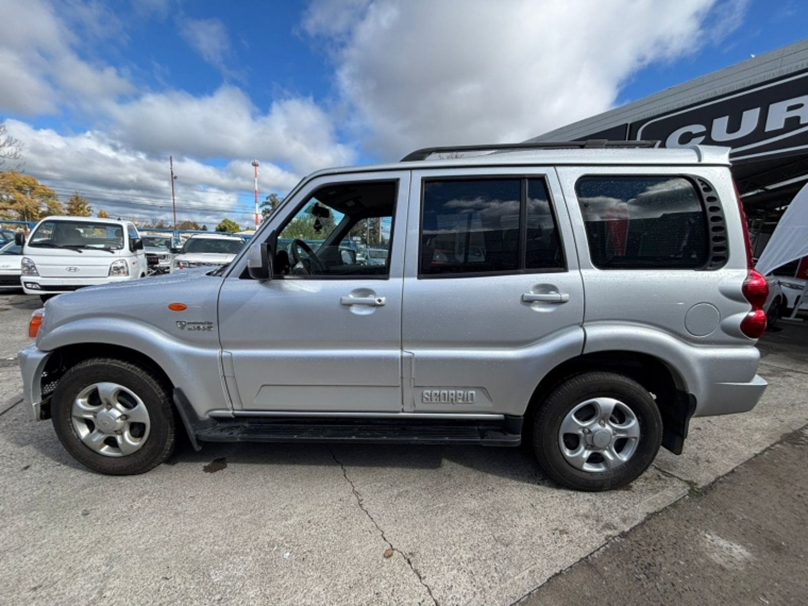 MAHINDRA SCORPIO 2.2 FULL TOUCH MT DIESEL 2019 - Imagen 8 de 13