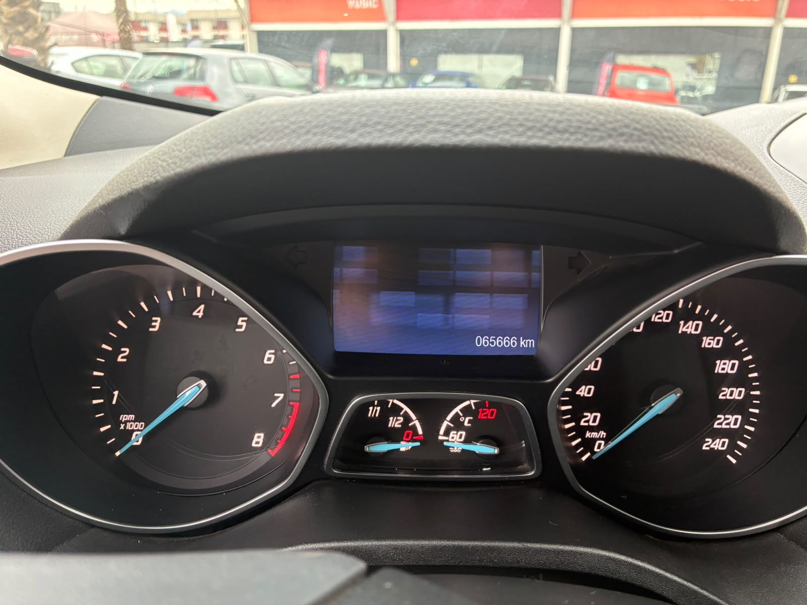 Ford ESCAPE 2.5 S AT 4X2 2017 - Imagen 12 de 15