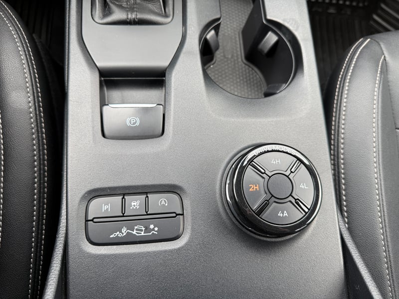 Ford RANGER 3.0 LIMITED AT 4X4 DIESEL 2025 - Imagen 16 de 17