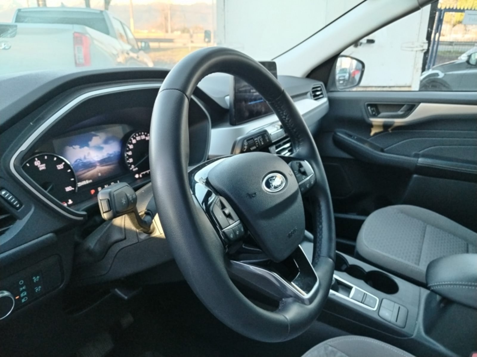 FORD ESCAPE 4X4 2.5 AUT HIBRIDA 2023 - Imagen 6 de 16
