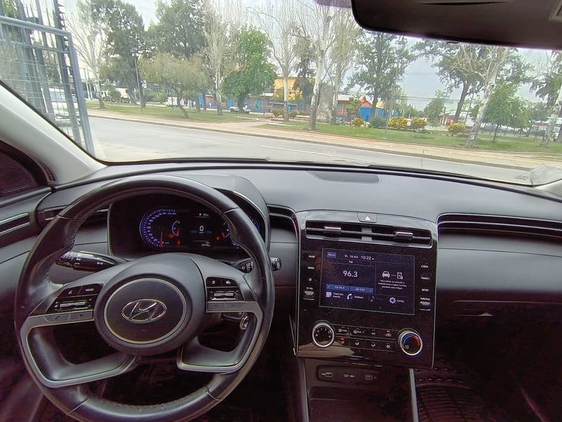 Hyundai TUCSON 2.0 NX4 PLUS MT 2023 - Imagen 14 de 15