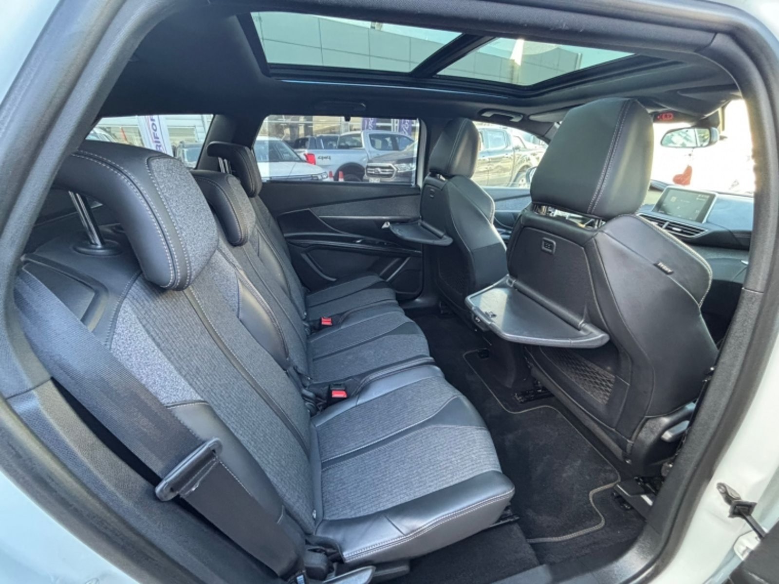 Peugeot 5008 1.6 GT-LINE THP 165HP E6 AT 2018 - Imagen 12 de 20