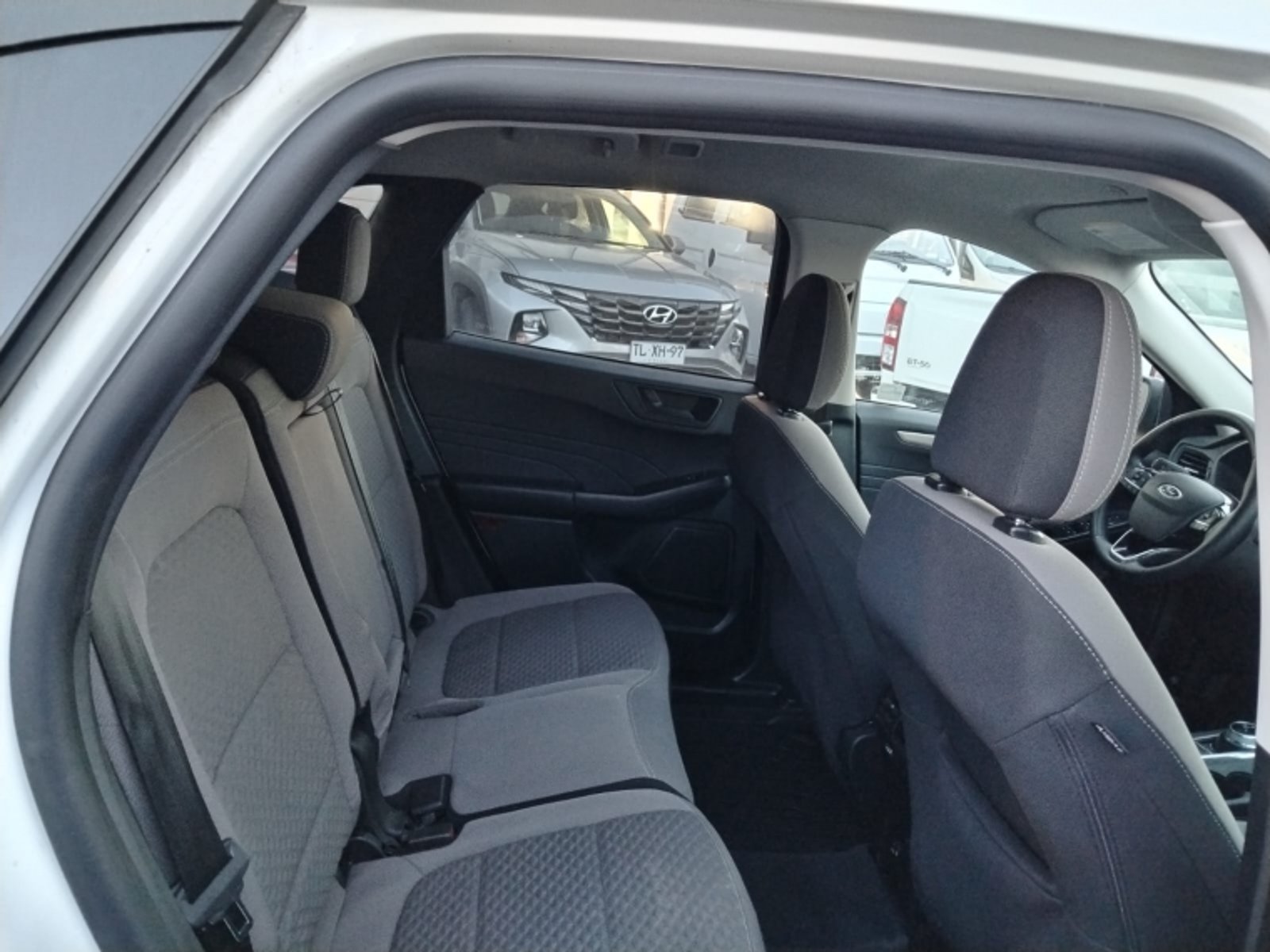 FORD ESCAPE 4X4 2.5 AUT HIBRIDA 2023 - Imagen 11 de 16