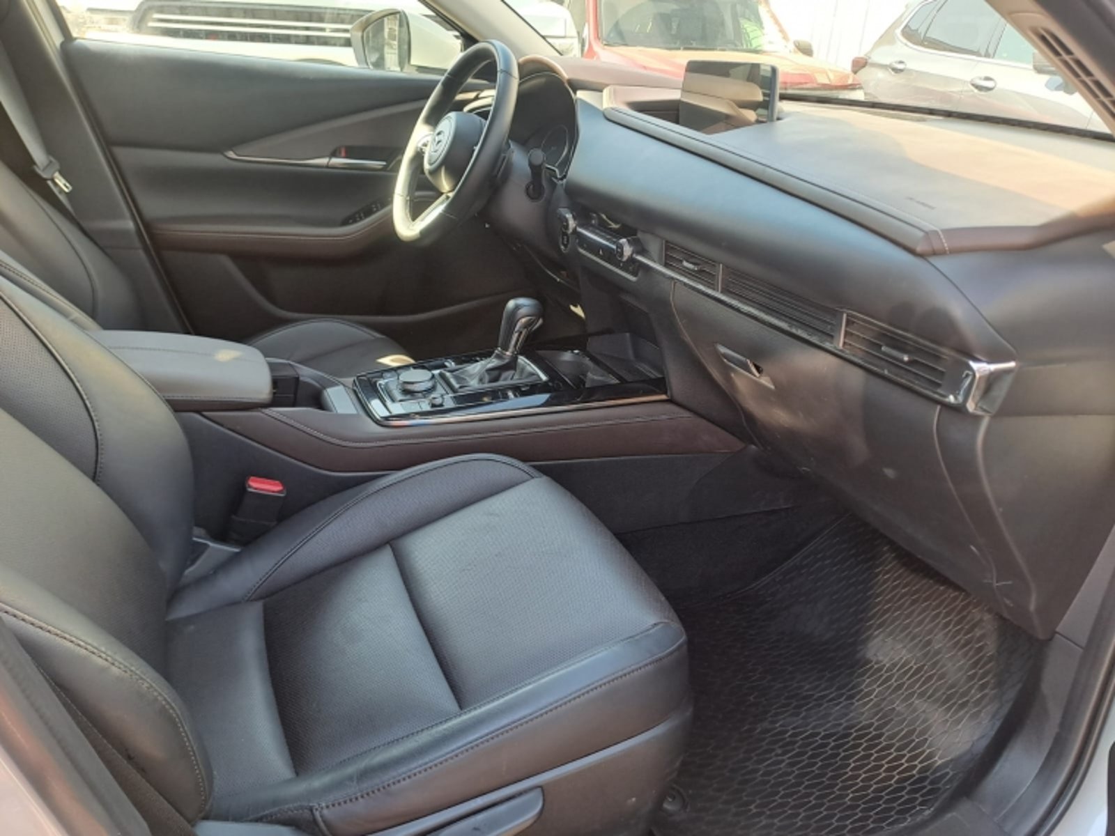 MAZDA CX-30 2.5 HIGH AT 4X4 2026 - Imagen 6 de 11