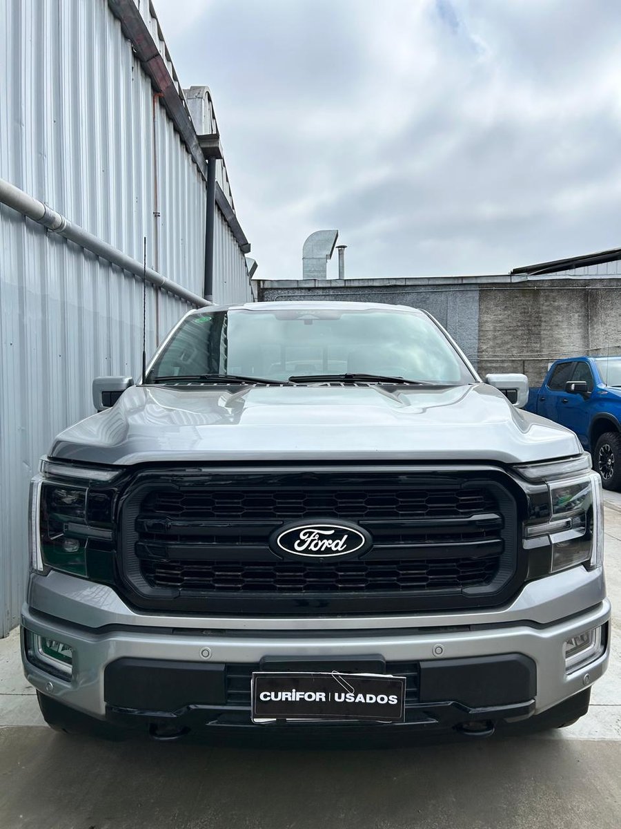 Ford F-150 Lariat Black 4x4 5.0 Aut 2025