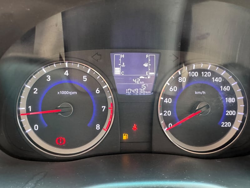 Hyundai ACCENT 1.4 RB SDN 6MT GL 2AB AC 4X2 2019 - Imagen 7 de 14