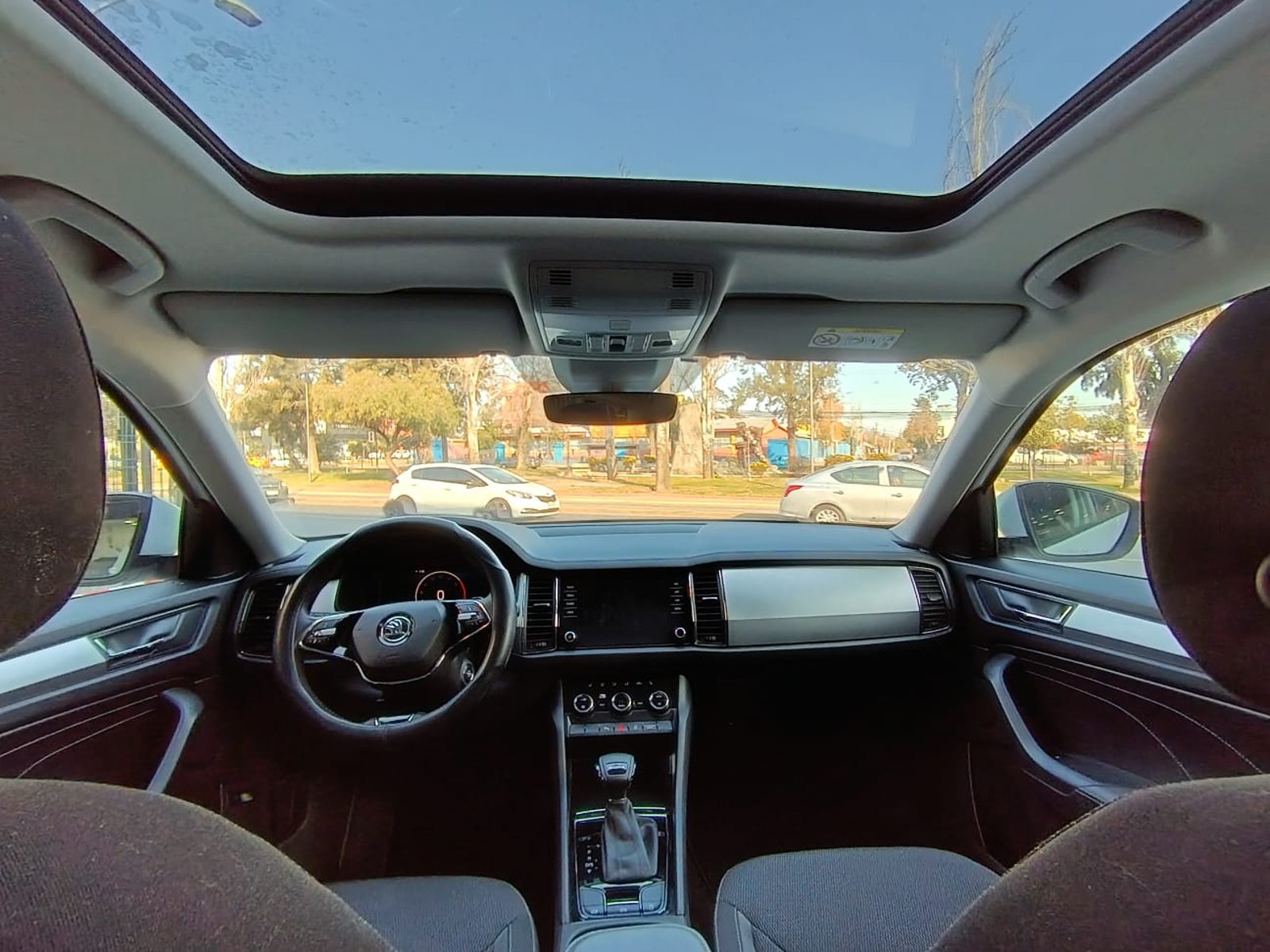 Skoda KODIAQ 1.4 TSI SELECTION AT 2025 - Imagen 13 de 17