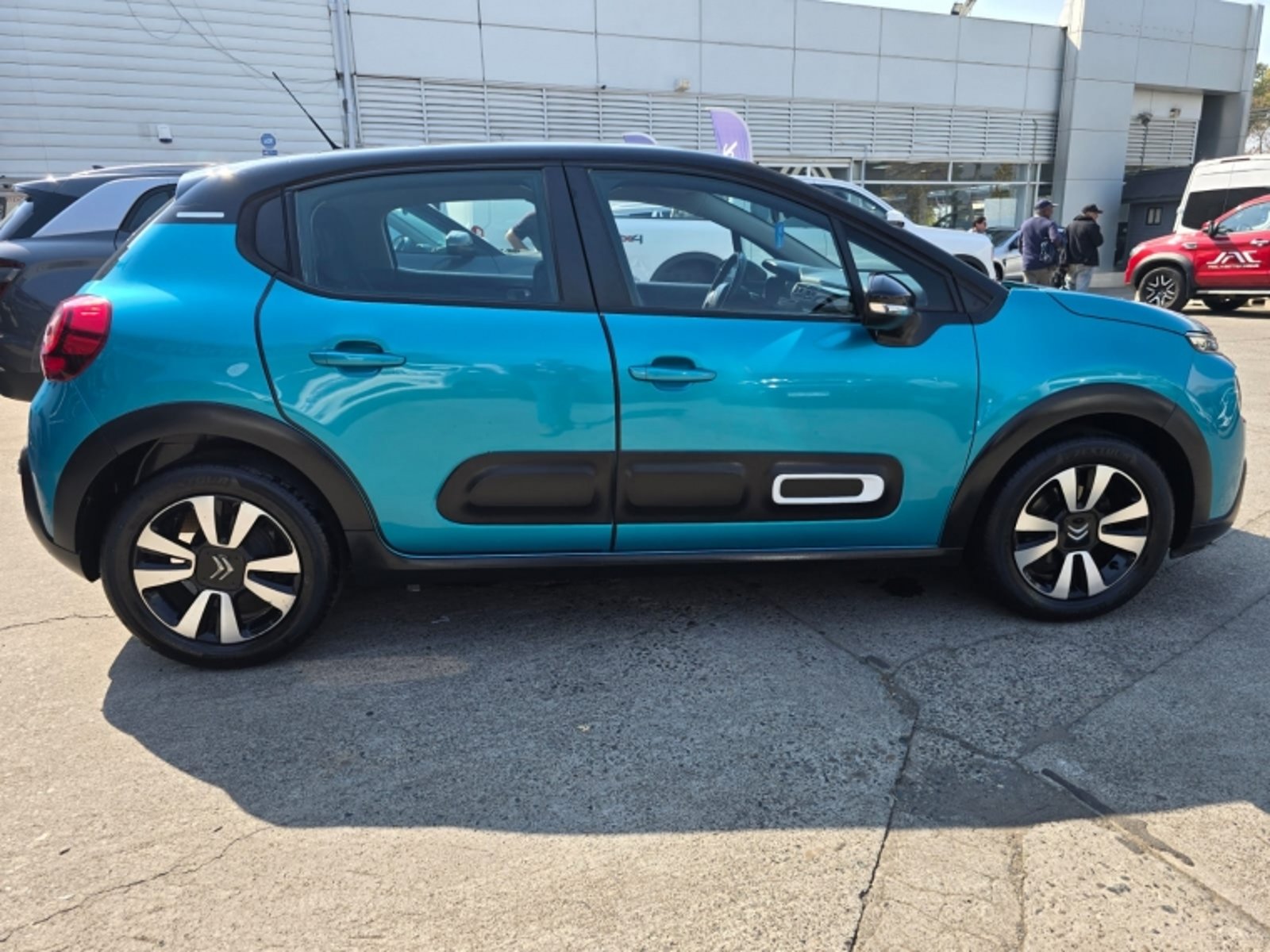 CITROEN C-3 1.2 PURETECH 82 SHINE CONNECTEDCAM MT 2022 - Imagen 5 de 13