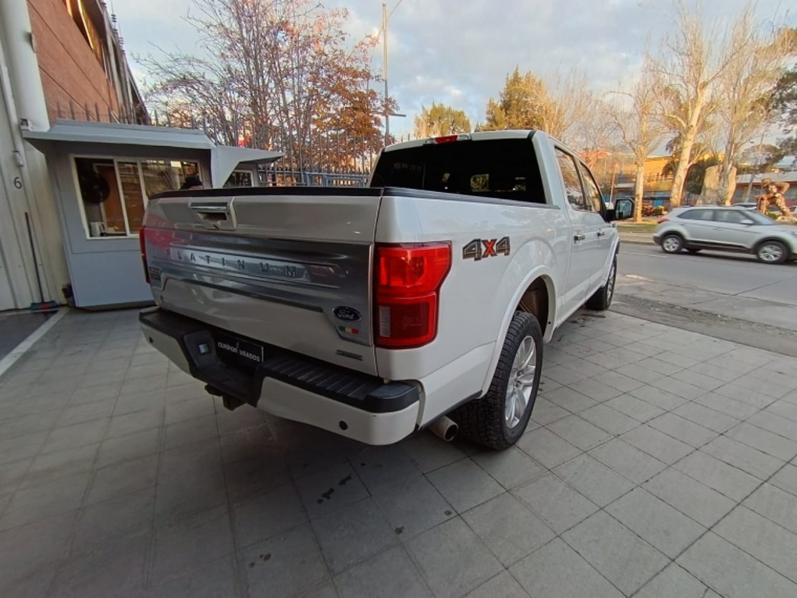 Ford F-150 PLATINUM 3.5 2020 - Imagen 6 de 14