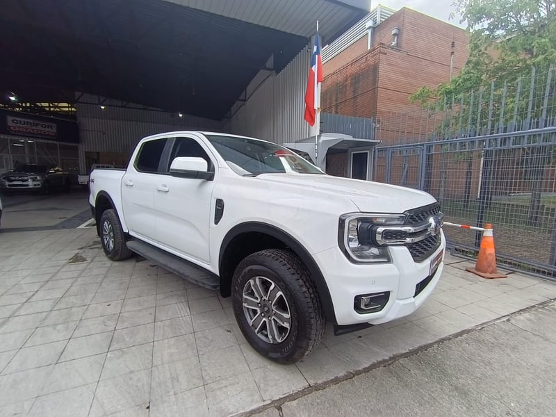 Ford RANGER 2.0 XLT AT 4X4 2026 - Imagen 3 de 15