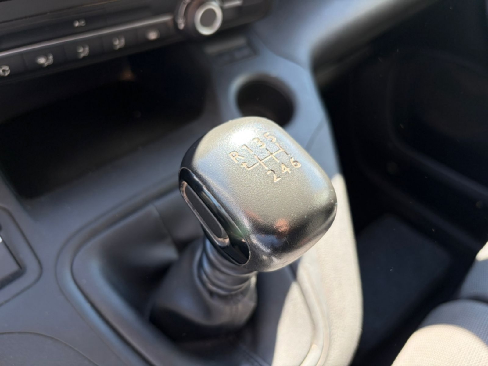 PEUGEOT PARTNER L2 BLUE HDI 100 1.5 2024 - Imagen 8 de 11