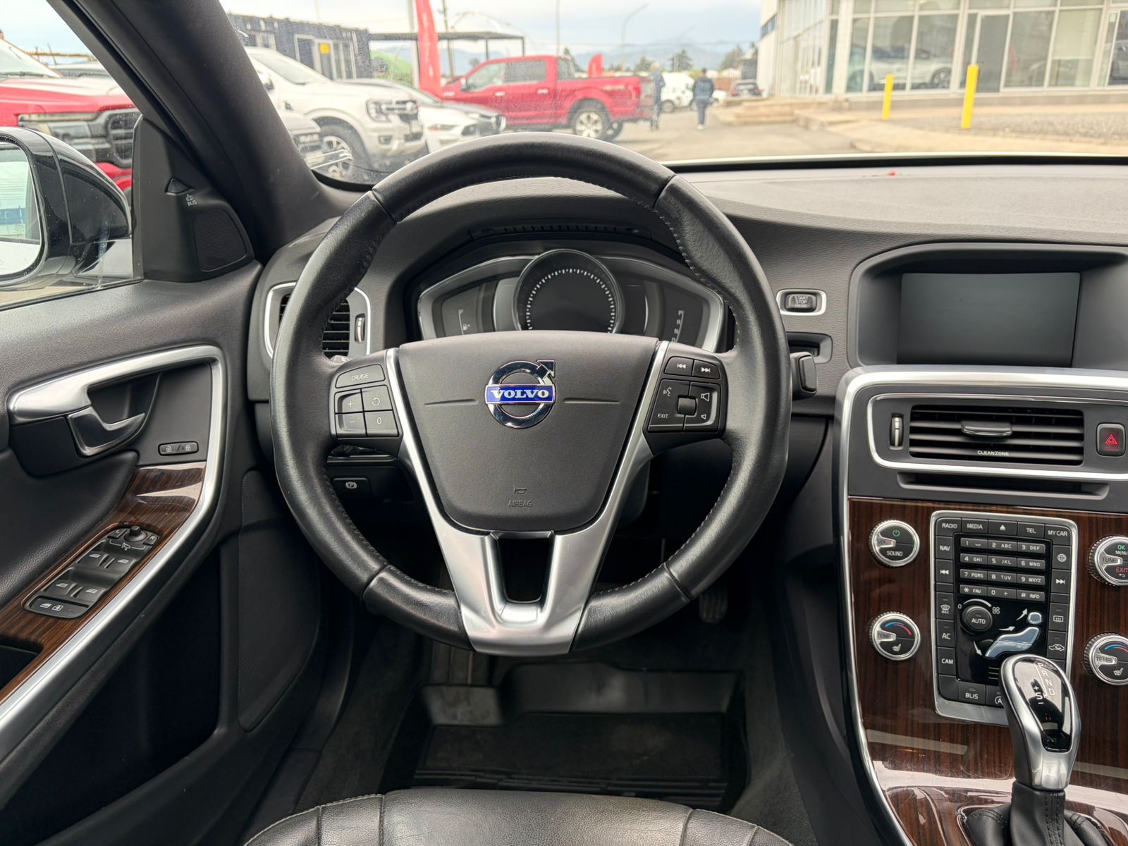 Volvo S60 2.0 D4 CROSS COUNTRY PLUS AT 4X4 DIESEL 2019 - Imagen 6 de 10