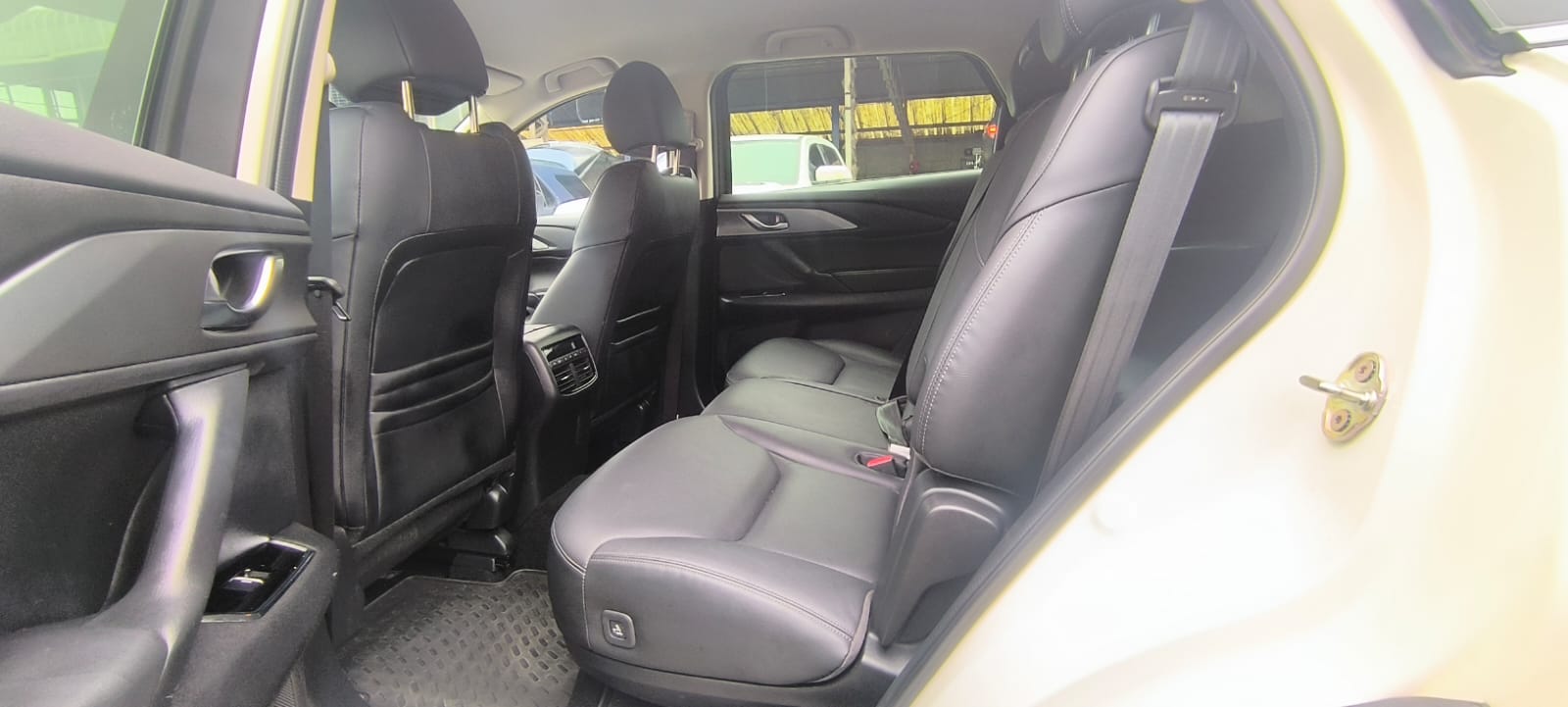 Mazda CX-9 2.5 R TURBO AT 2024 - Imagen 8 de 8