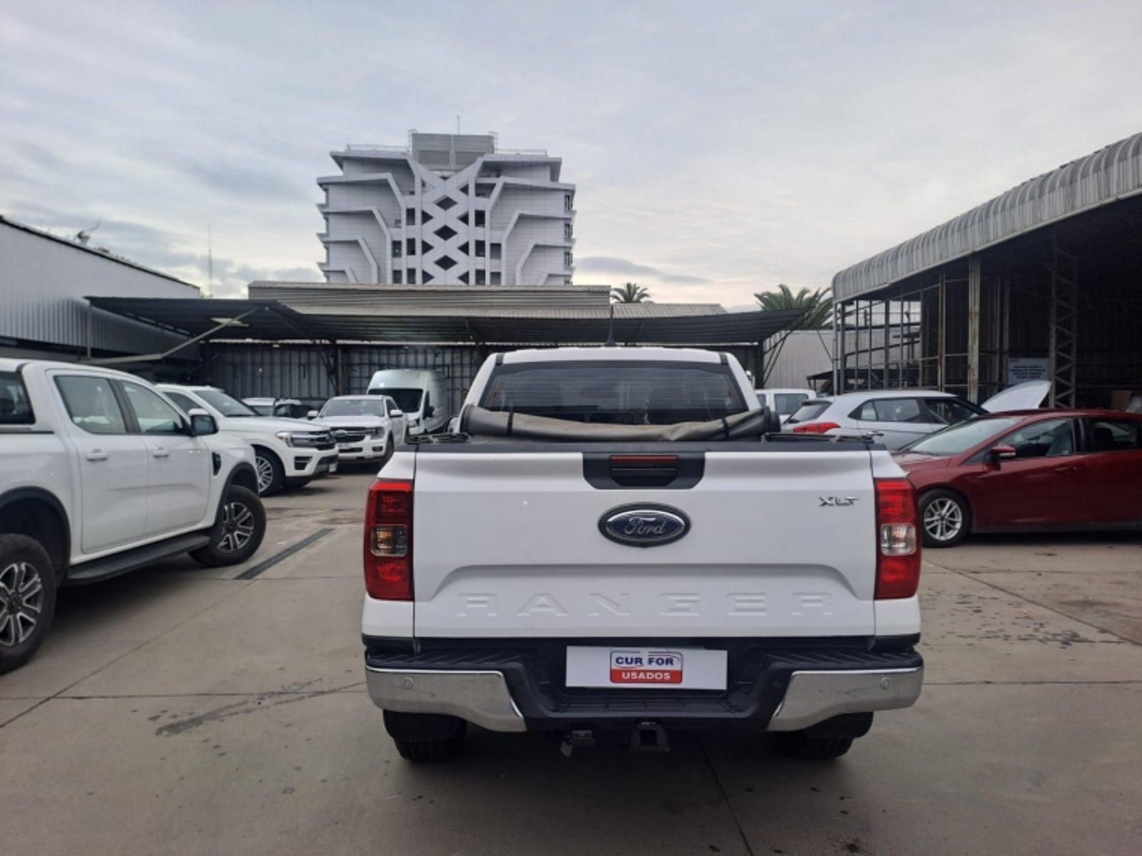 Chevrolet COLORADO 2.8 HIGH COUNTRY AT 4X4 DIESEL 2026 - Imagen 4 de 15