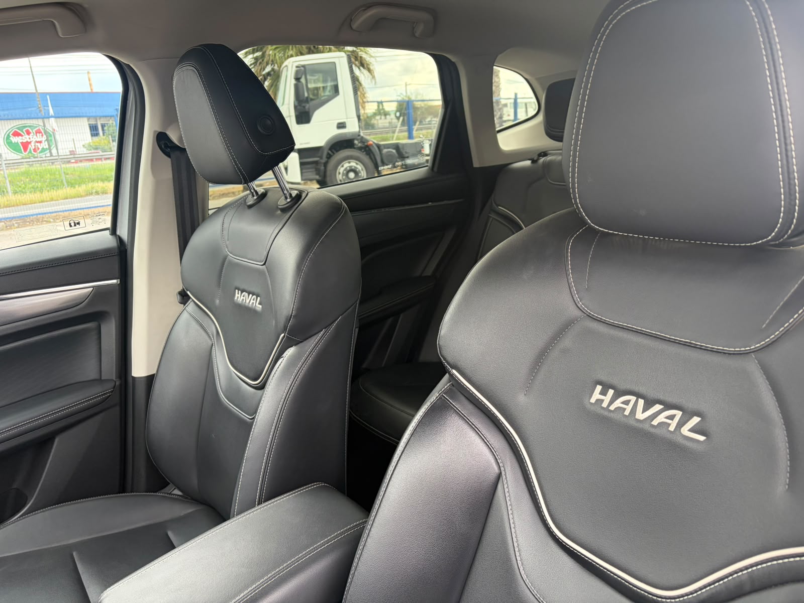 Haval JOLION 1.5 ELITE AT 2023 - Foto 3 de 3