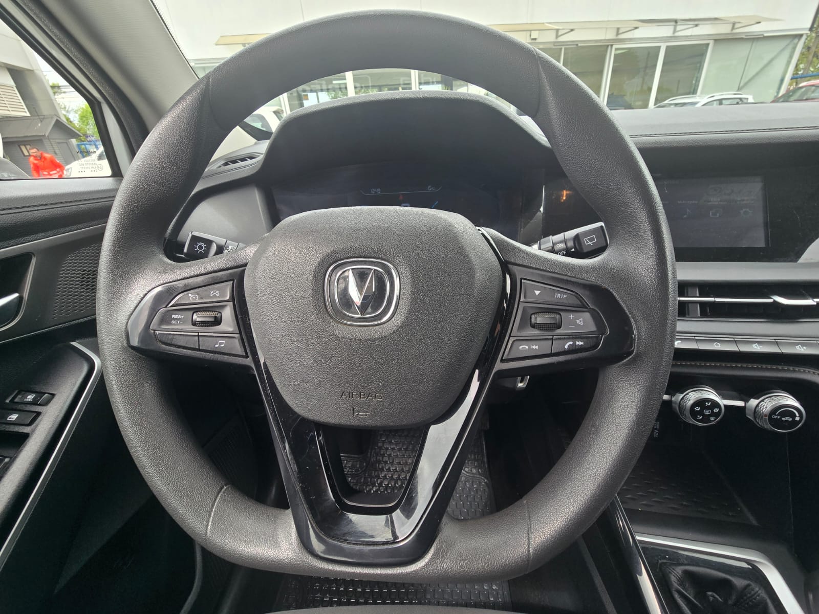 Changan CS15 1.5 COMFORT MT 2023 - Foto 3 de 3