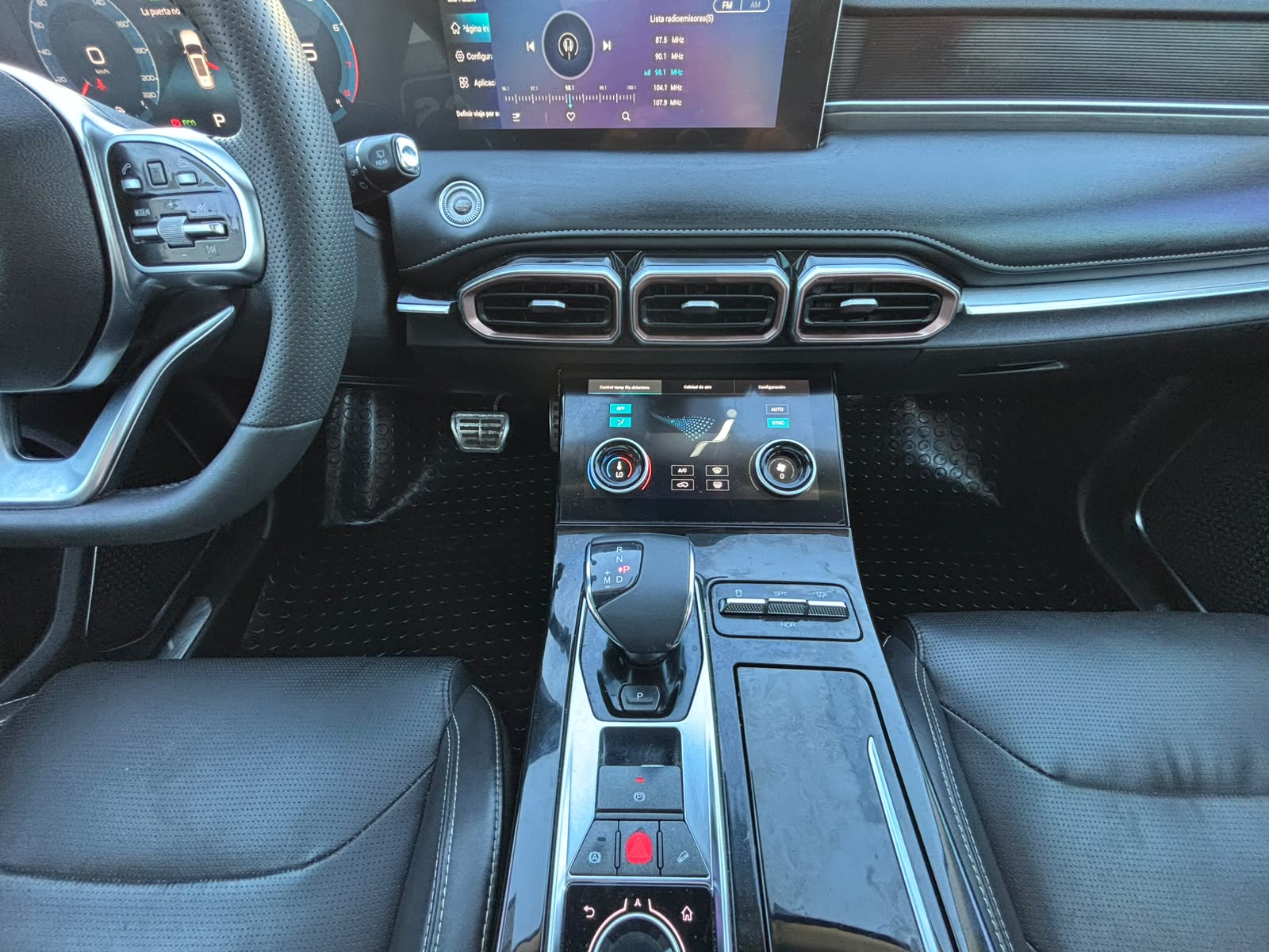 Jetour X70 1.6 PLUS AT 2024 - Imagen 5 de 5