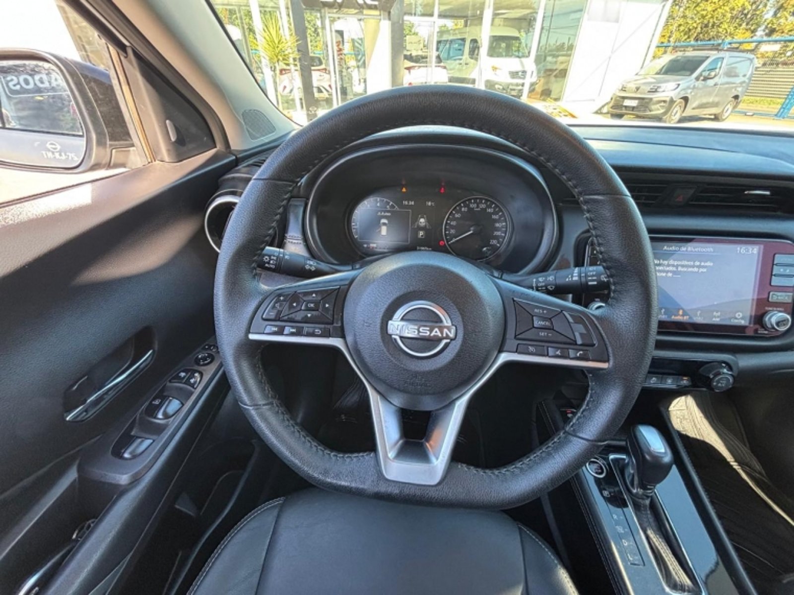 NISSAN KICKS 1.6 EXCLUSIVE AT 2024 - Imagen 13 de 15