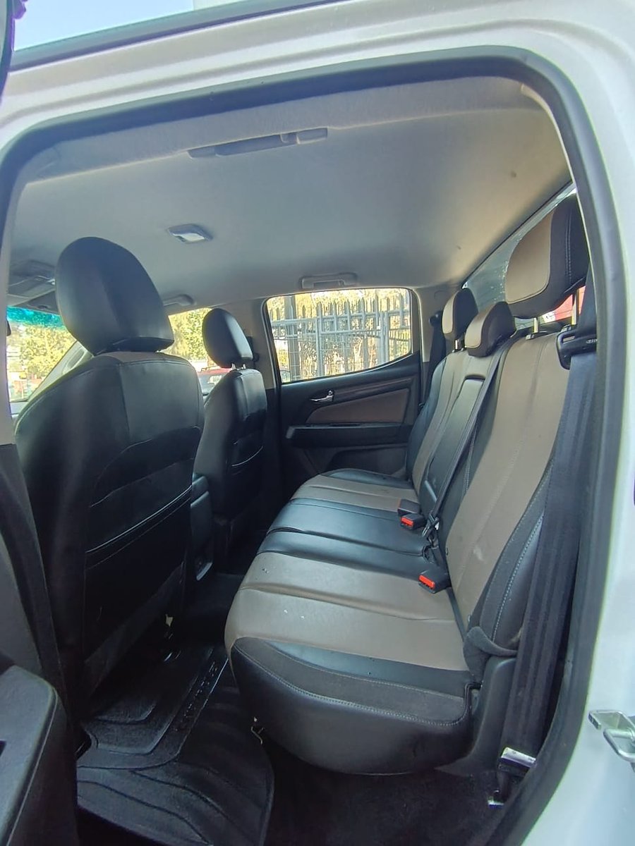 Chevrolet COLORADO 2.8 HIGH COUNTRY AT 4X4 DIESEL 2025 - Imagen 9 de 14
