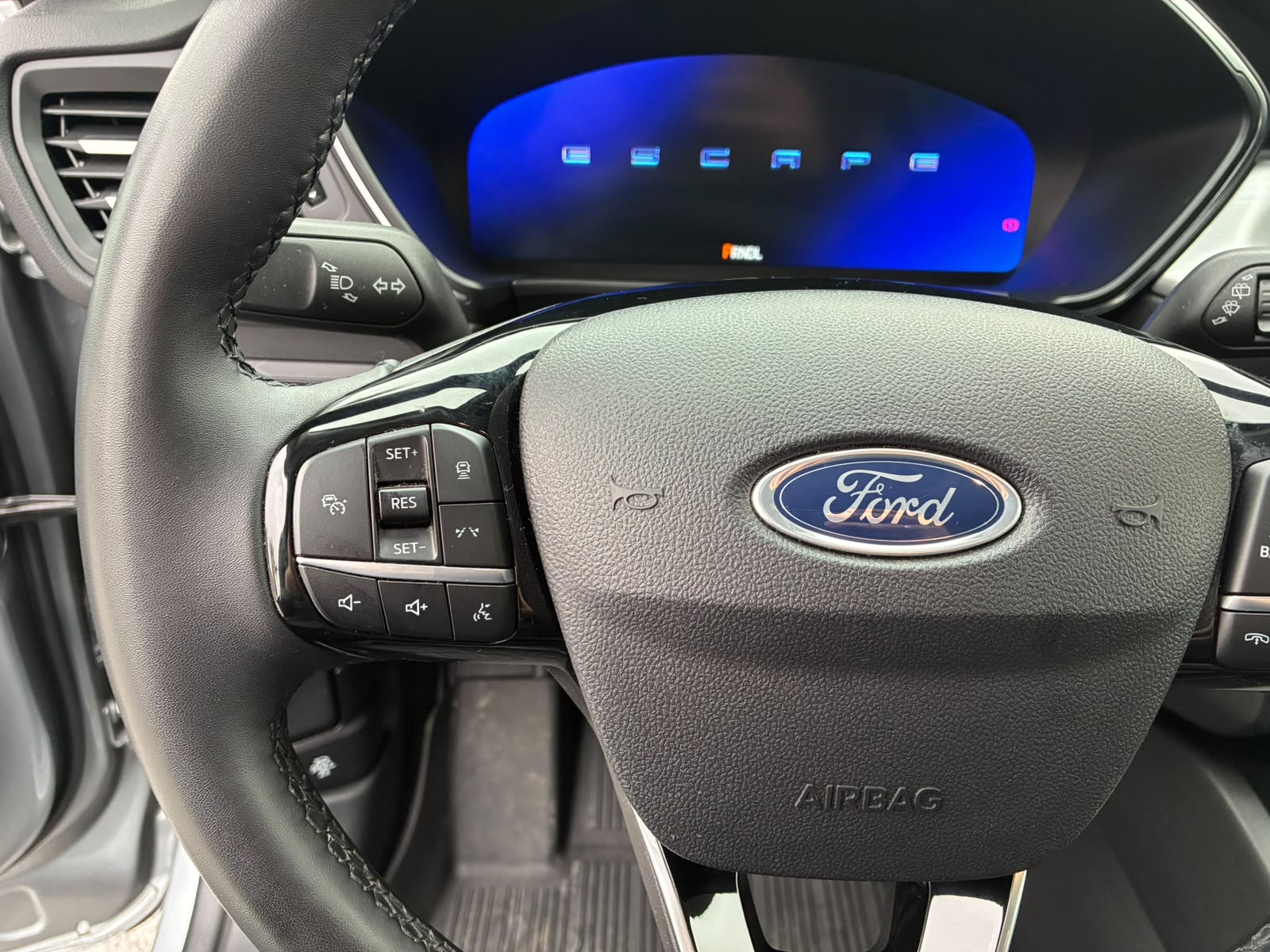 Ford ESCAPE FHEV 2.5 AUT 2024 - Imagen 11 de 19