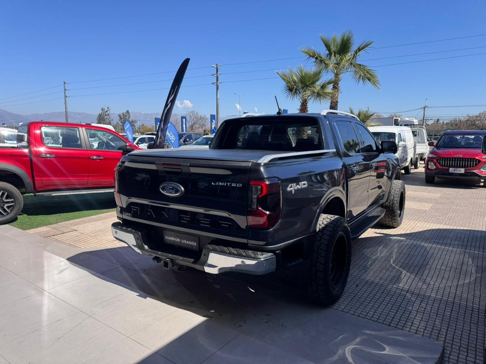 Ford RANGER 3.0 LIMITED AT 4X4 2025 - Foto 4 de 12