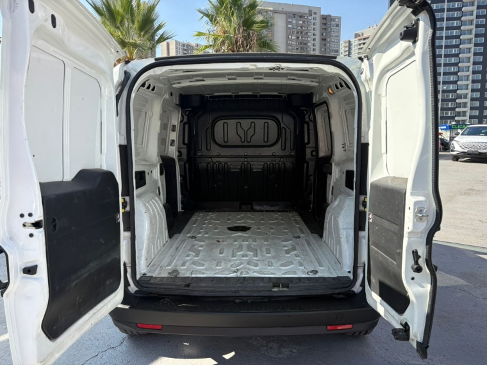 RAM Van 1000 1.3 CARGO LARGE (3.8 MTS3) MT DIESEL 2021 - Imagen 8 de 12