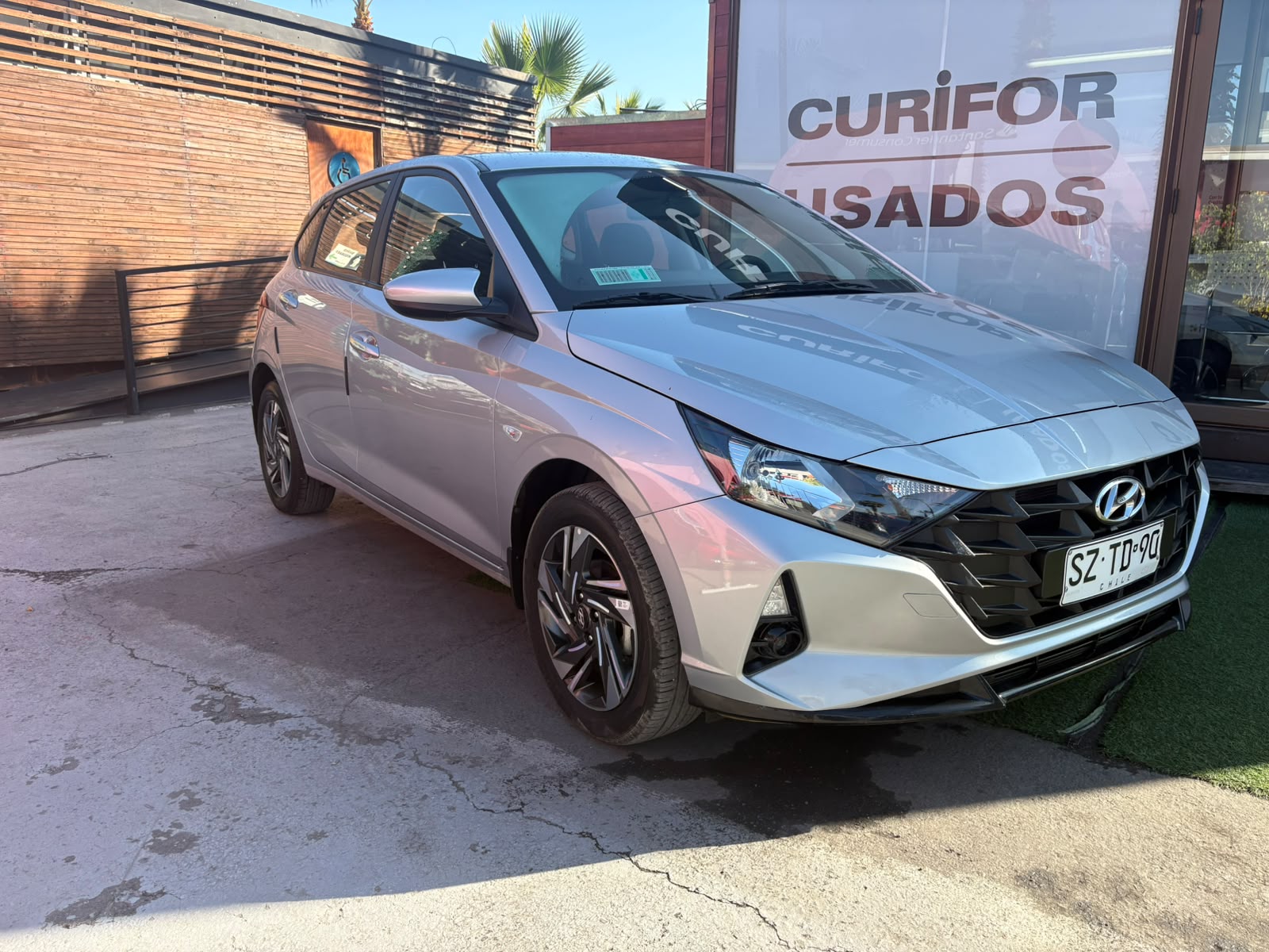 Hyundai I20 1.4 BI3 PLUS MT 2024 - Imagen 3 de 16