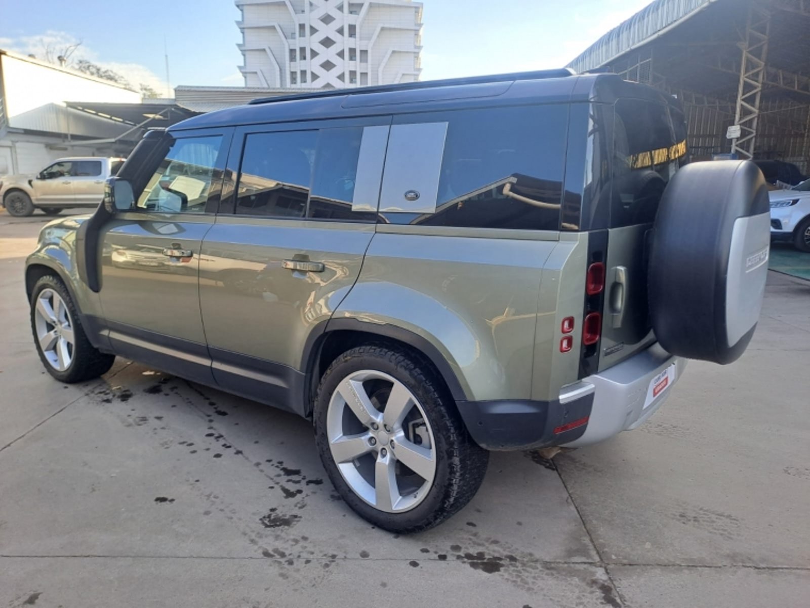 Land Rover DEFENDER 110 4X4 3.0 AUT 2021 - Imagen 10 de 12