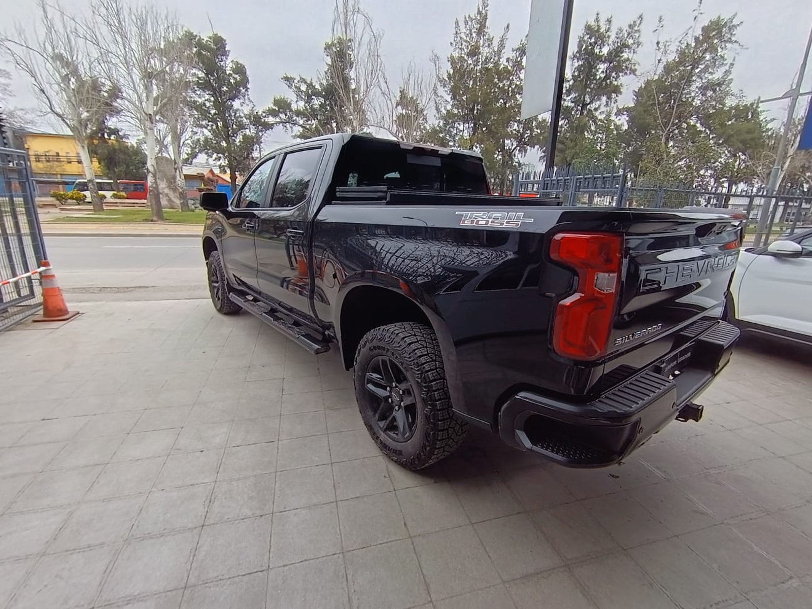 Chevrolet SILVERADO 5.3 LT III EC 4P AT 4X4 2026 - Imagen 8 de 15