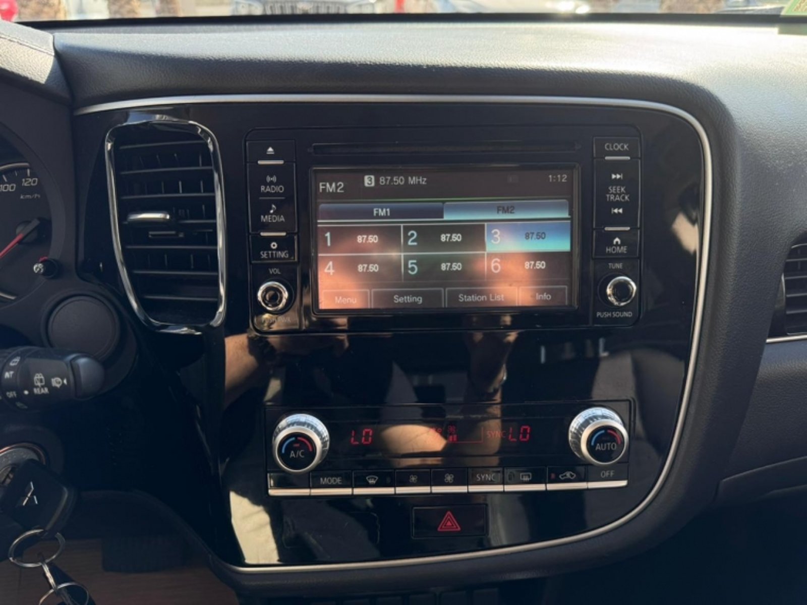 Mitsubishi OUTLANDER 2.0 GLX AT 4X2 2023 - Imagen 9 de 12
