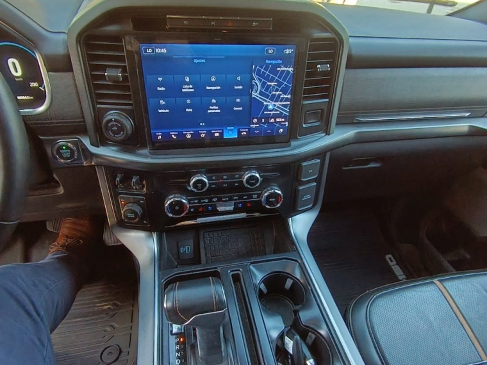 FORD F-150 3.5 PLATINUM CC AT 4X4 2024 - Imagen 10 de 13