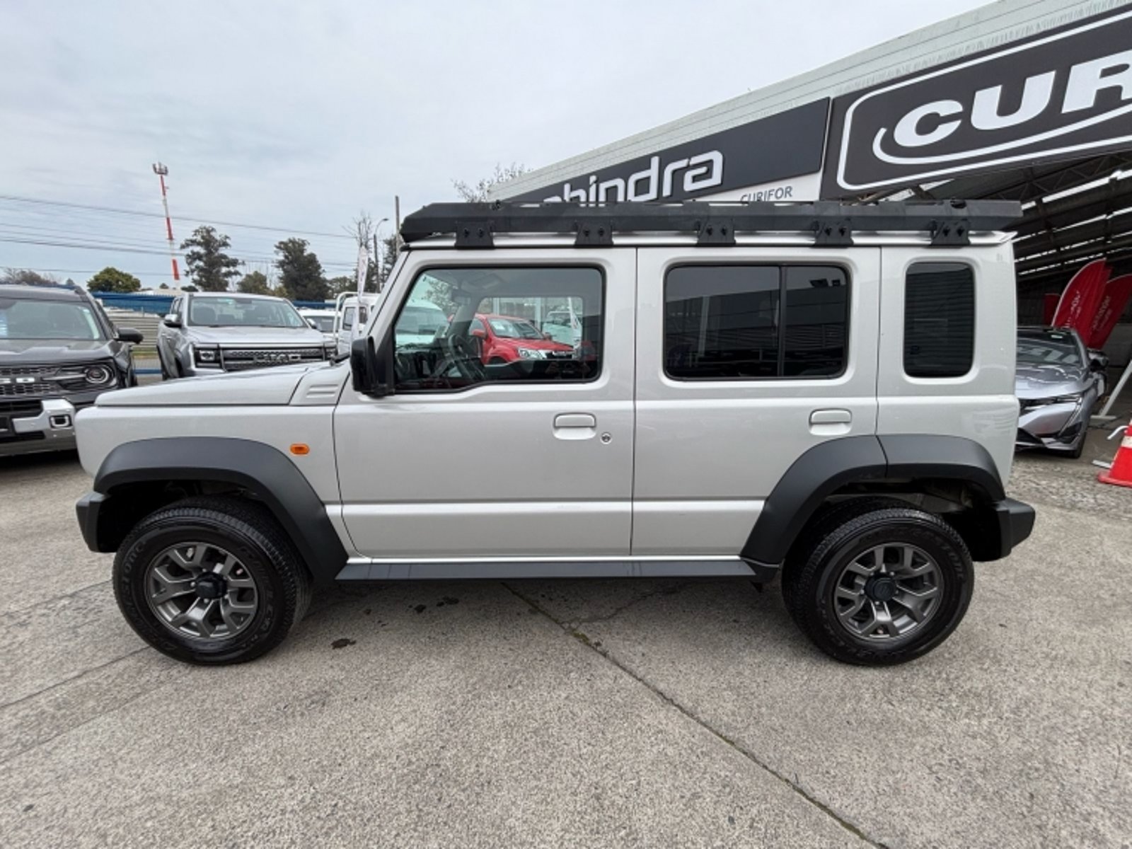 SUZUKI JIMNY 1.5 GLX AT 4X4 2025 - Imagen 4 de 17