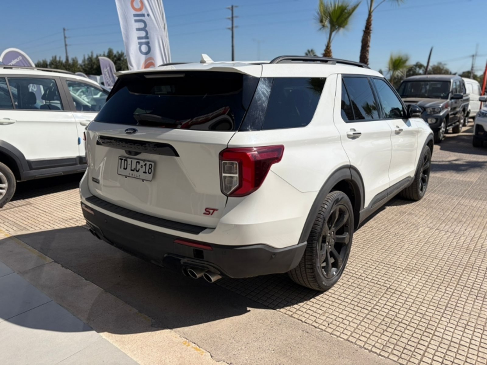 FORD EXPLORER ST 3.0 2024 - Imagen 4 de 14
