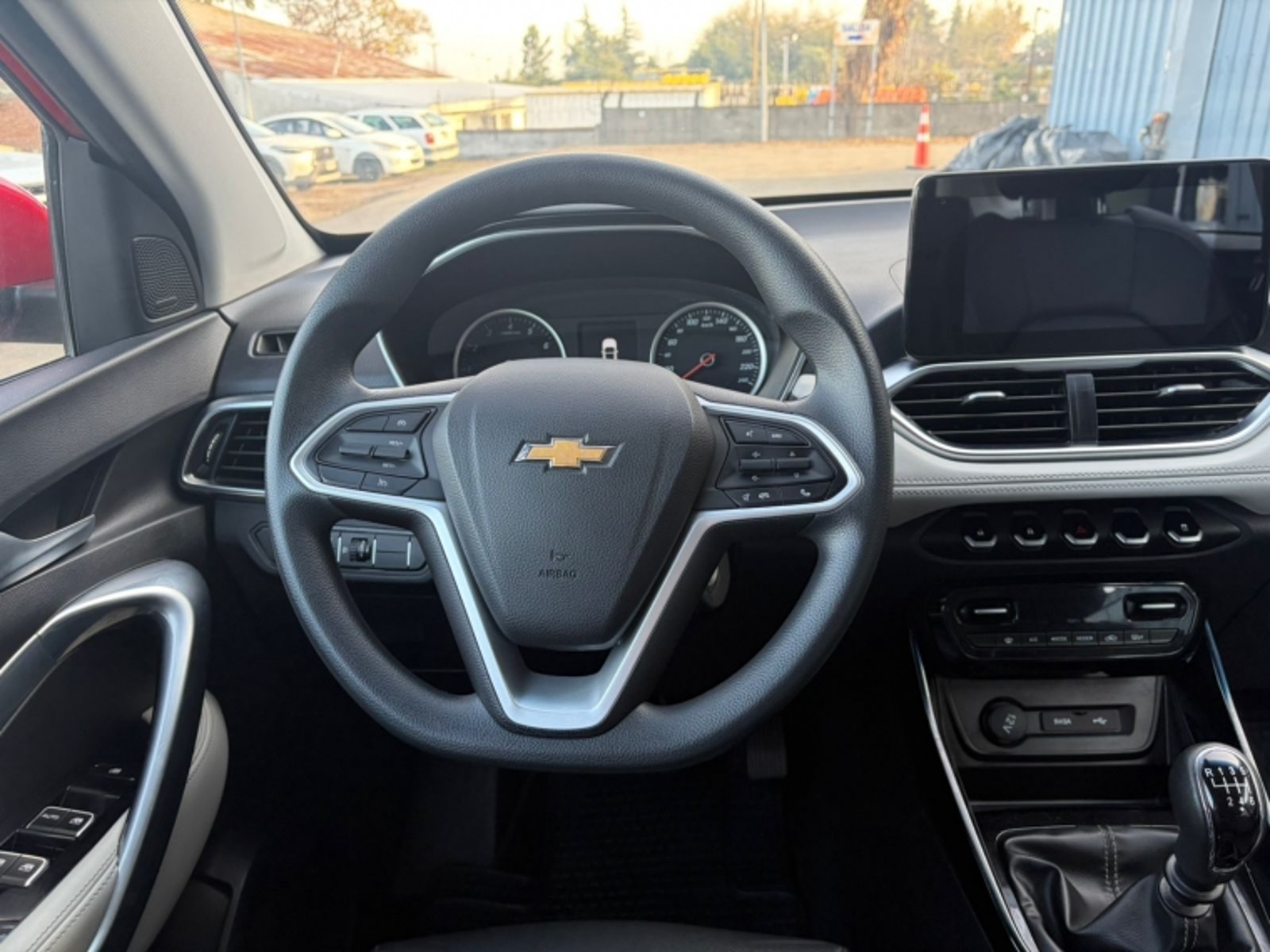 Chevrolet CAPTIVA 1.5 LTZ P MT 2023 - Imagen 8 de 14