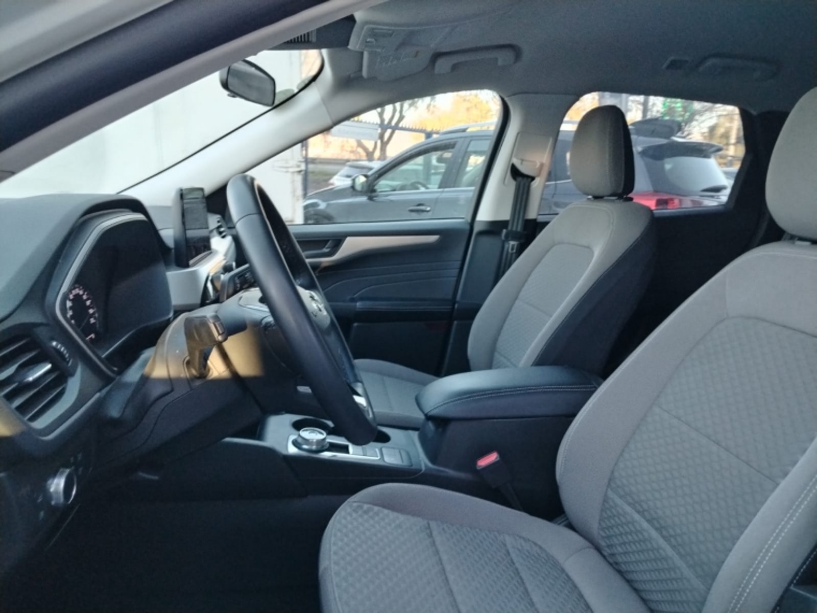 FORD ESCAPE 4X4 2.5 AUT HIBRIDA 2023 - Imagen 4 de 16