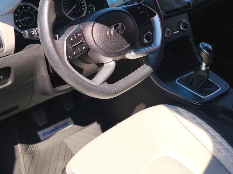 Hyundai CRETA 1.5 SU2I PLUS MT 2023 - Imagen 12 de 16